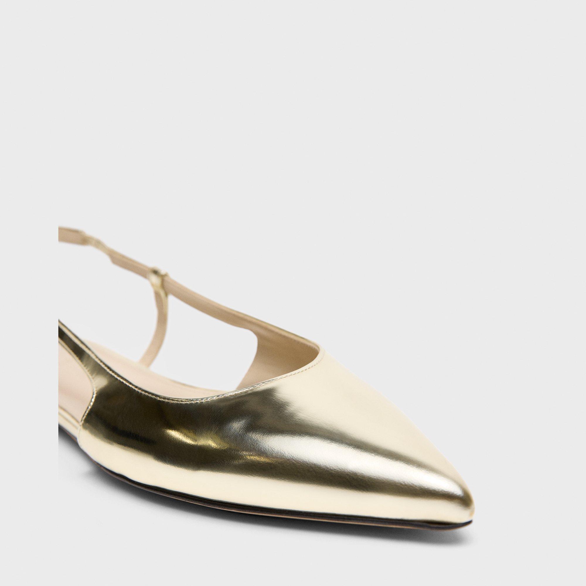 Slingback Flat in Metallic Leather