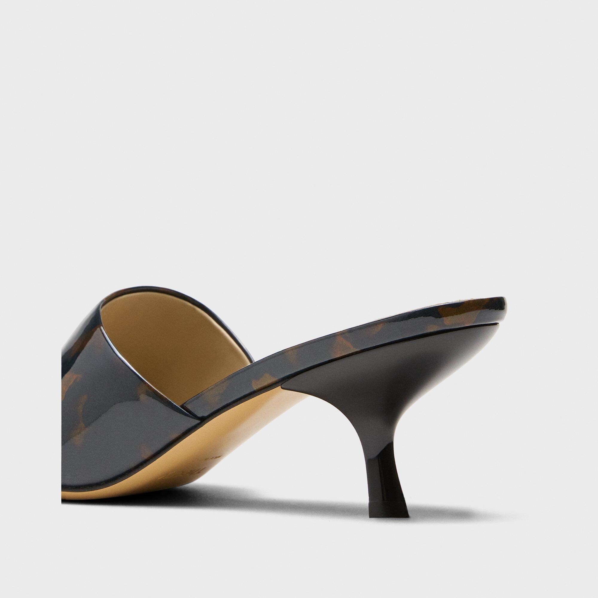 Mule Sandal in Tortoiseshell Printed Leather