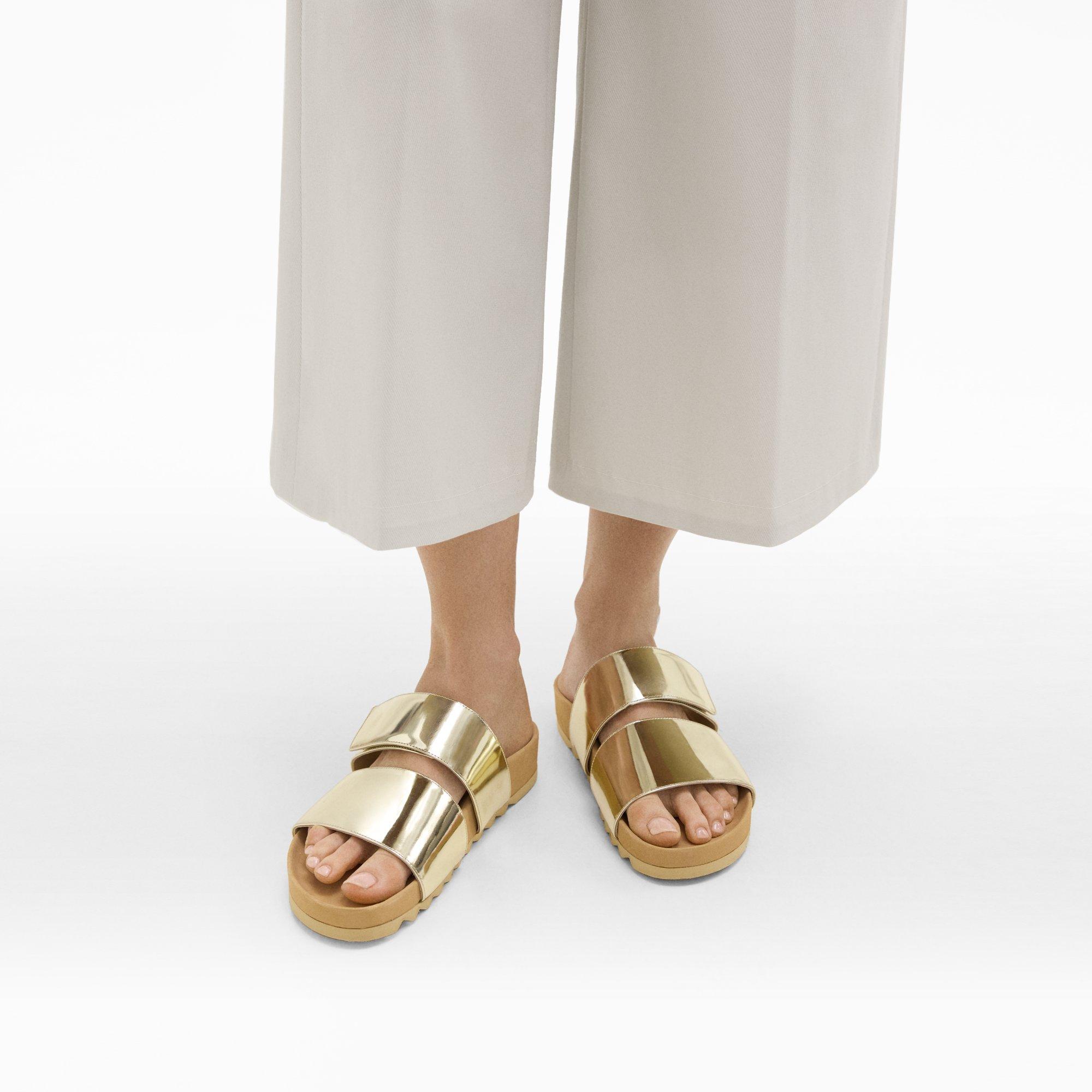 띠어리 Theory Slide Sandals in Metallic Leather,LIGHT GOLD