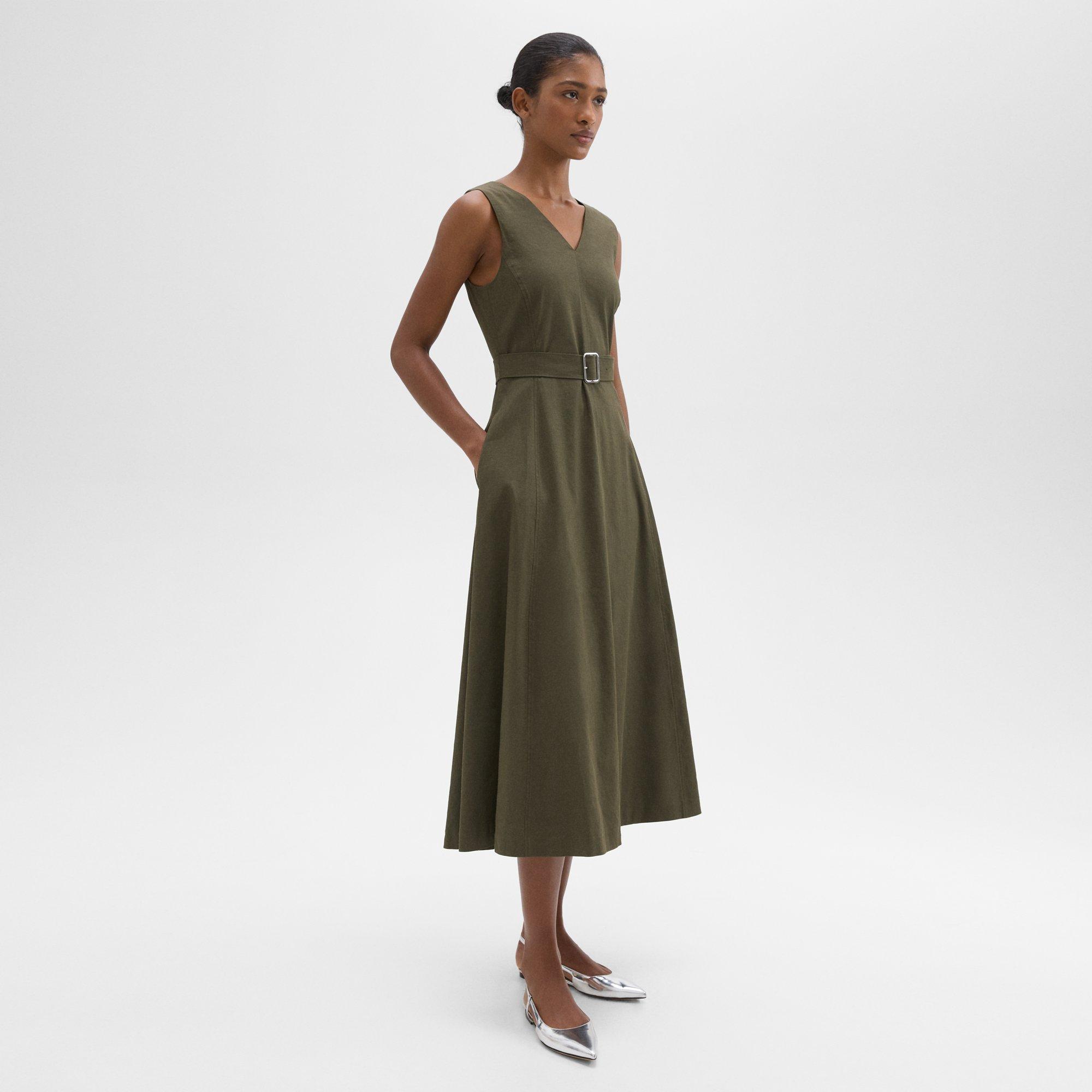 V-Neck Volume Dress in Good Linen