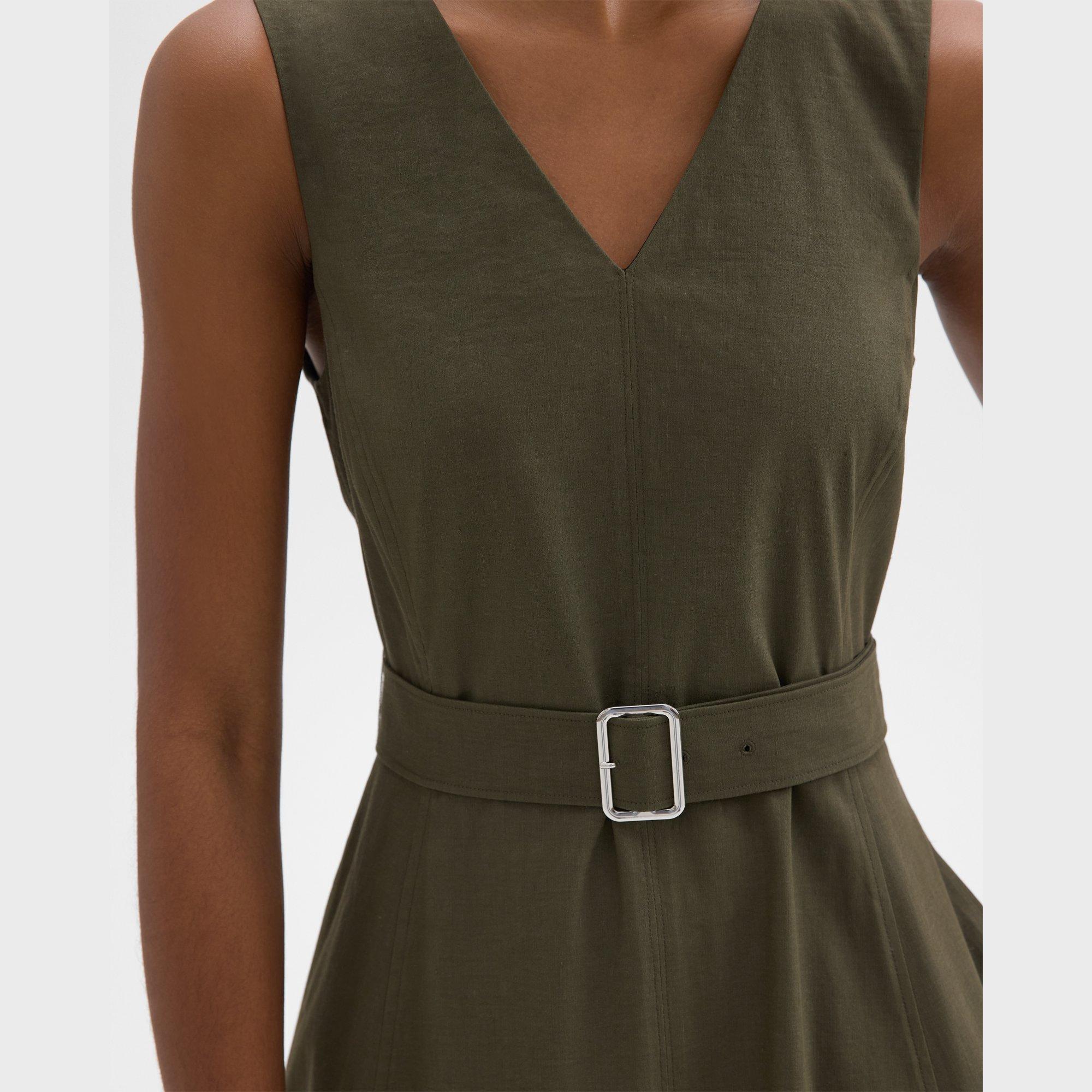 V-Neck Volume Dress in Good Linen