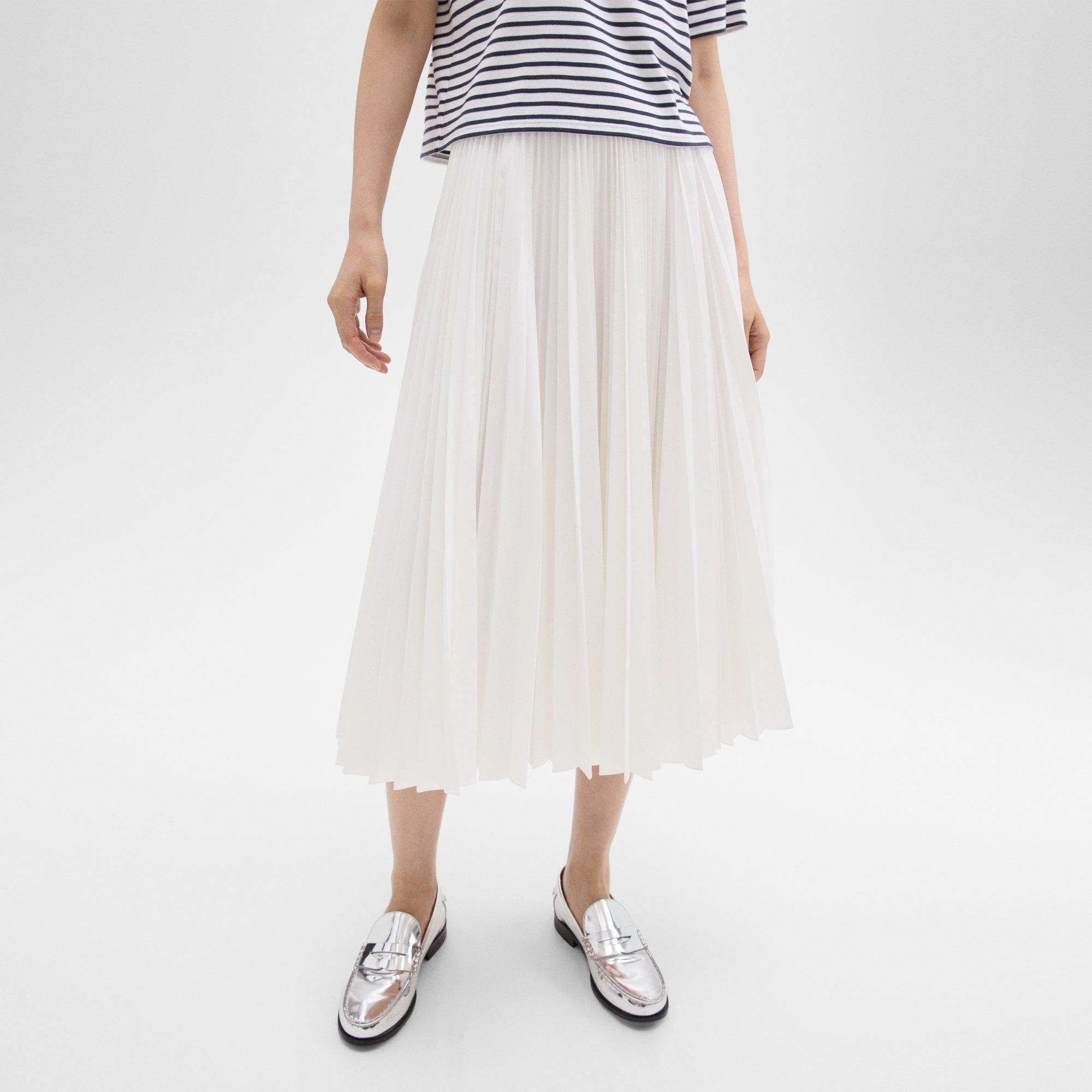 Pleated Midi Skirt in Sleek Poplin