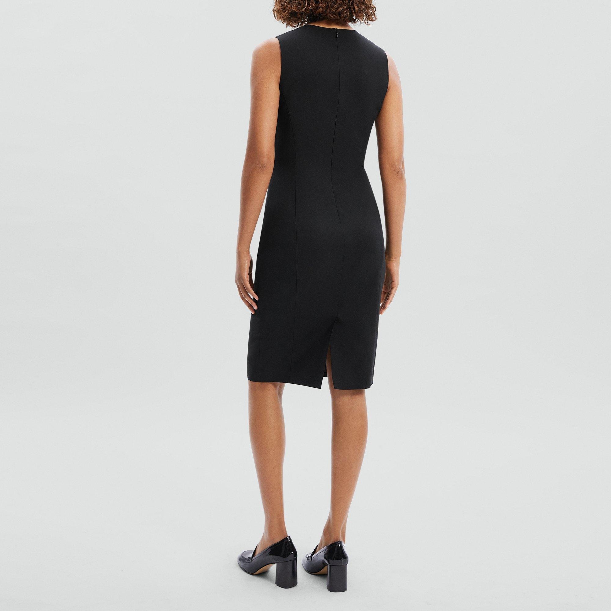 V-Neck Dress in Good Wool