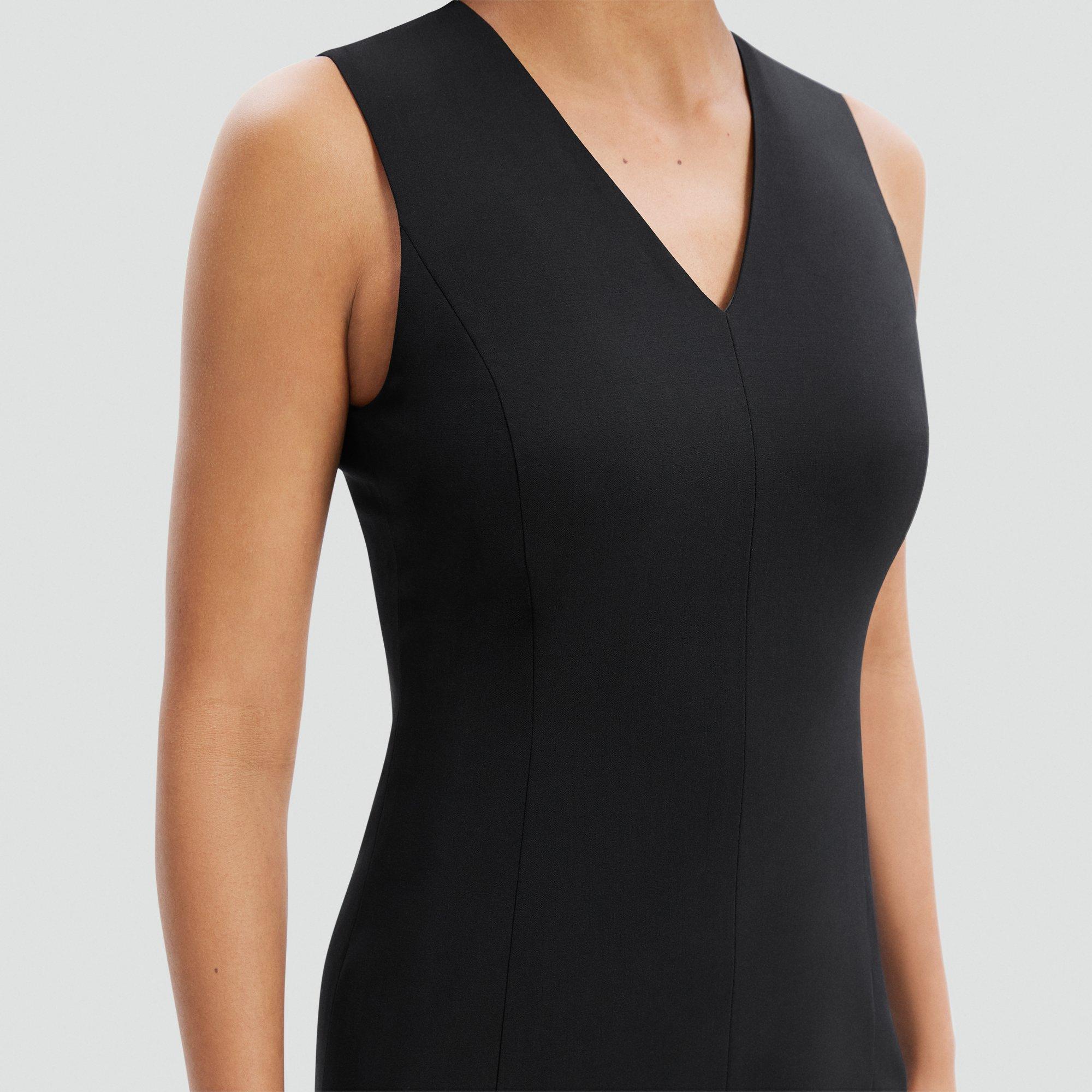 V-Neck Dress in Good Wool