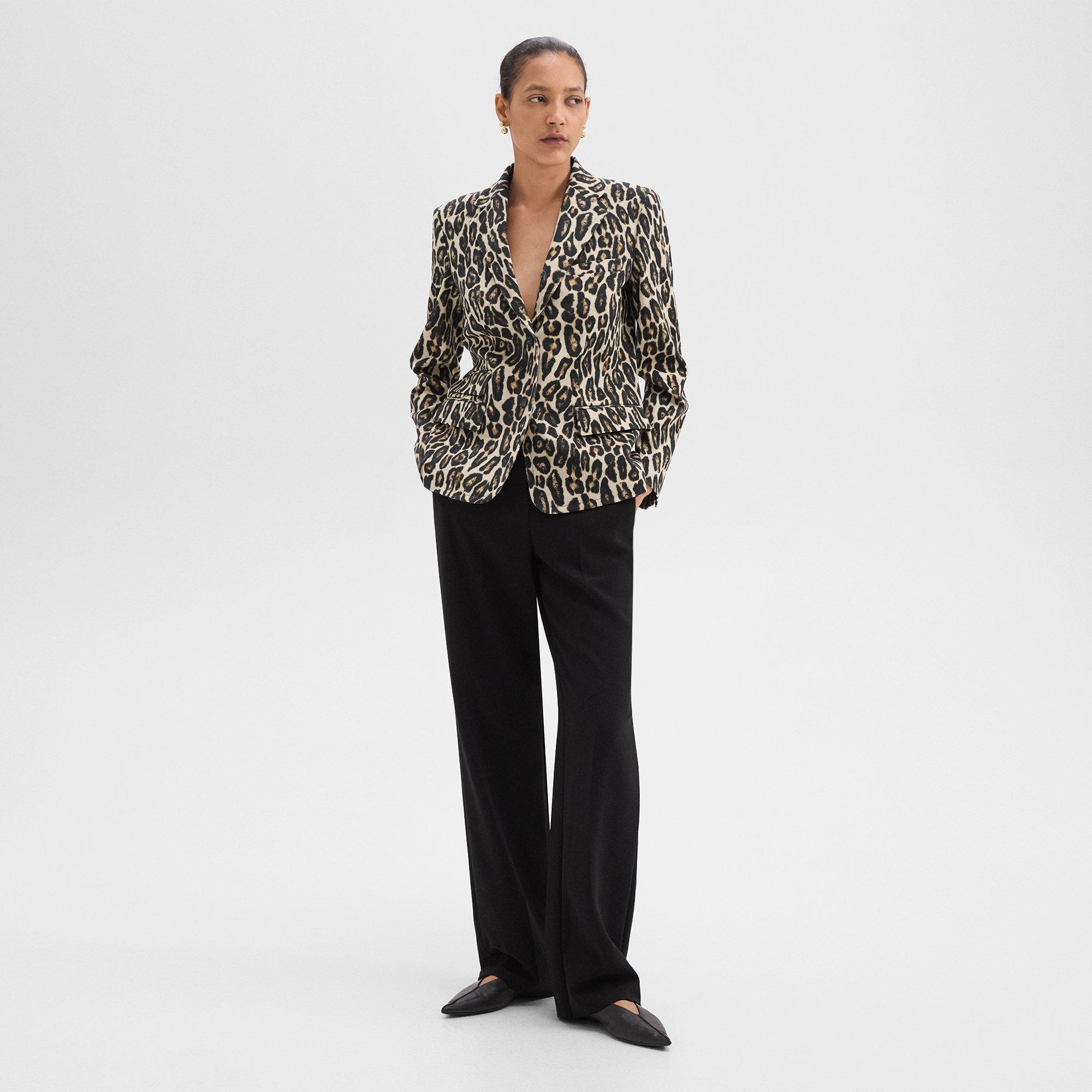 Eleganter Blazer aus Wolle mit Stretch-Anteil und Leopardenprint