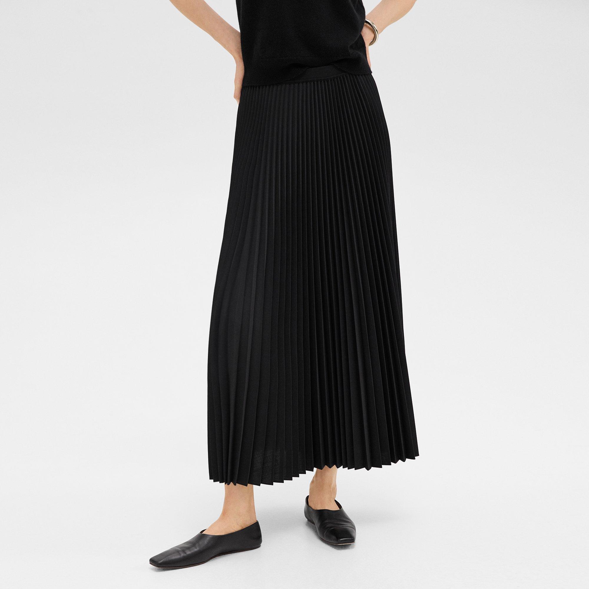 Pleated Pull-On Skirt in Stretch Wool-Blend