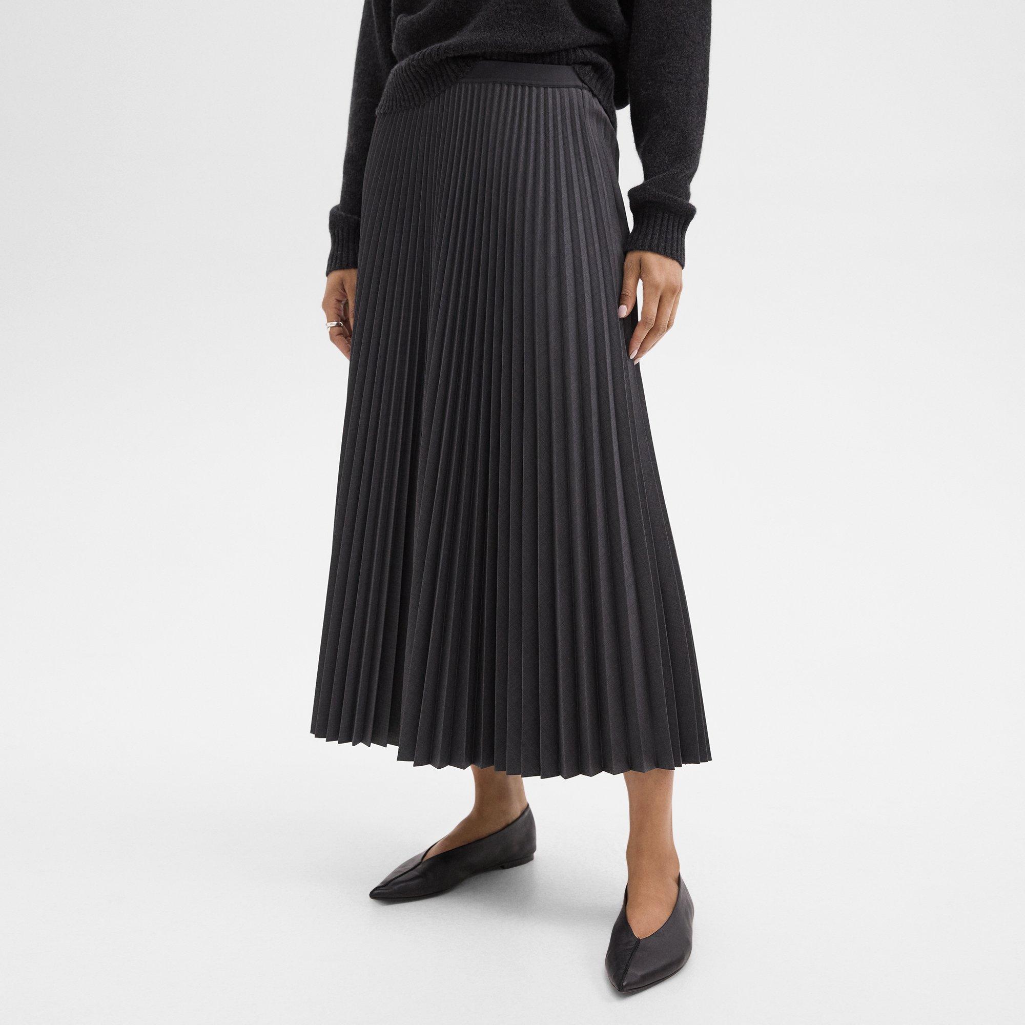 Pleated Pull-On Skirt in Stretch Wool-Blend