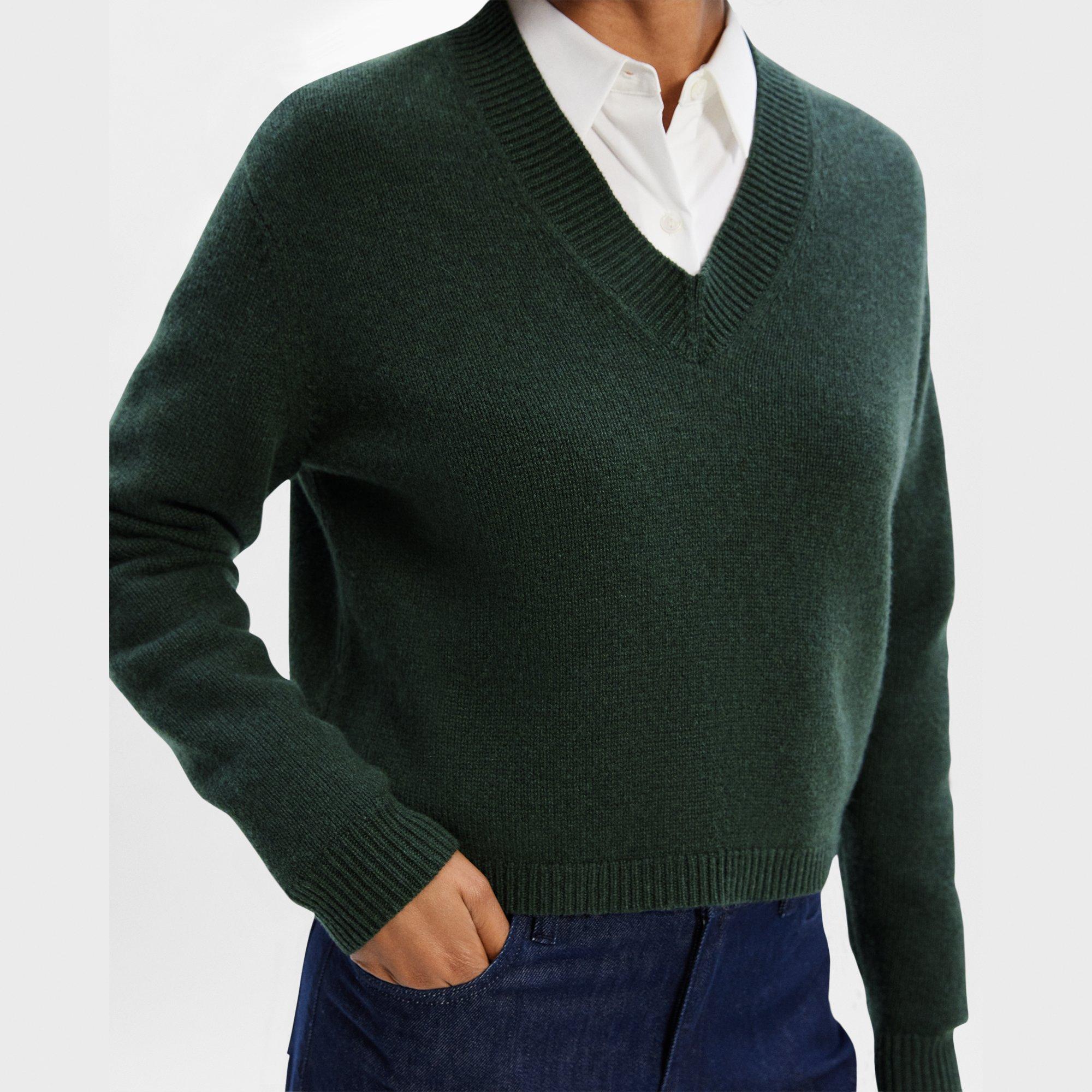 Cropped V-Neck Sweater in Cashmere