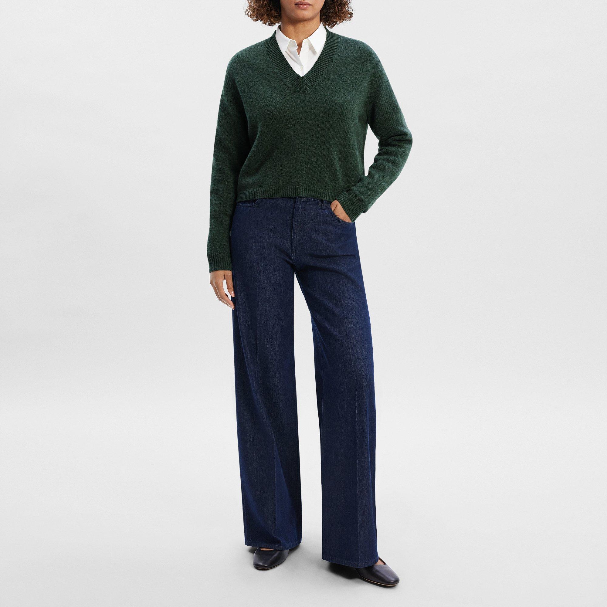 Cropped V-Neck Sweater in Cashmere