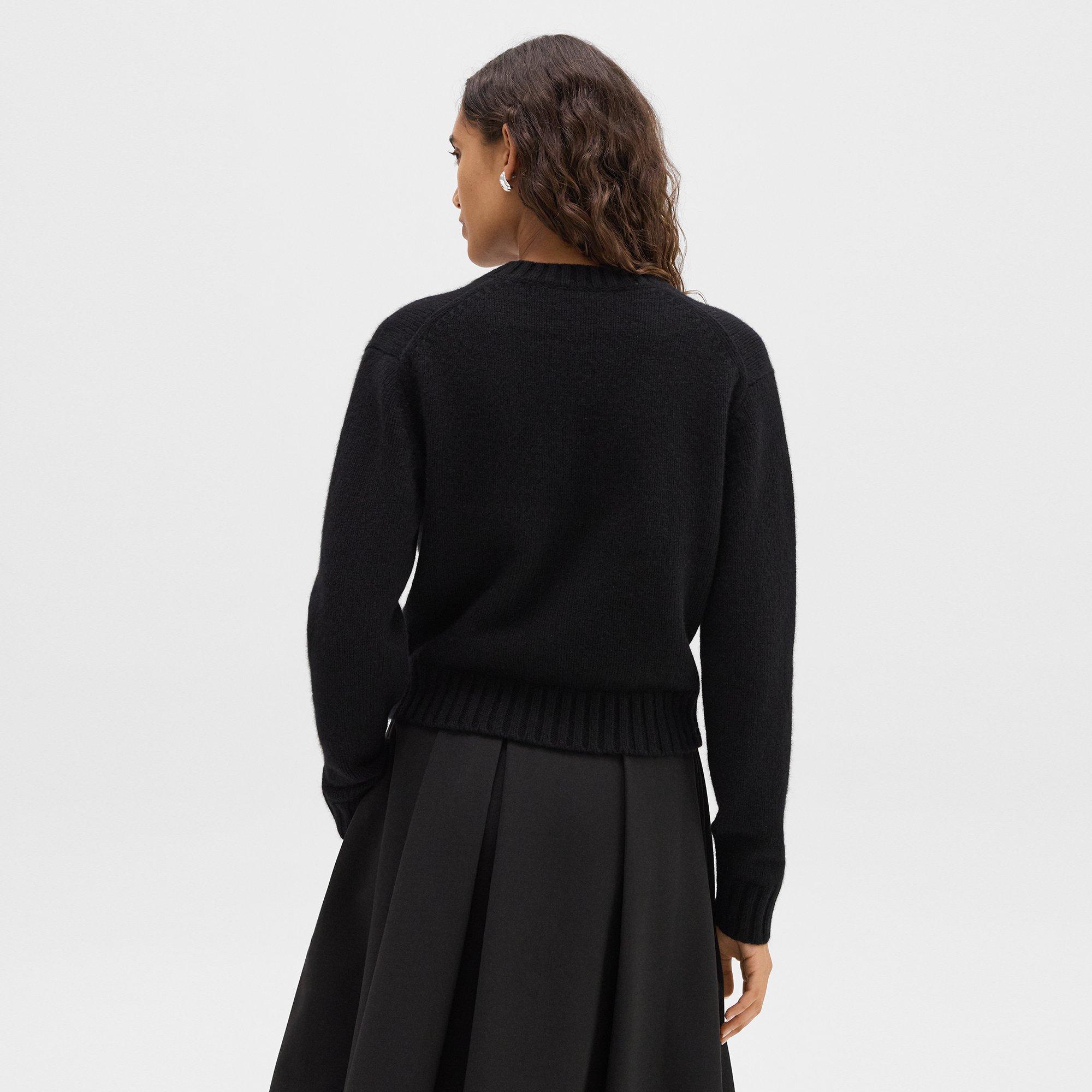 V-Neck Sweater in Cashmere
