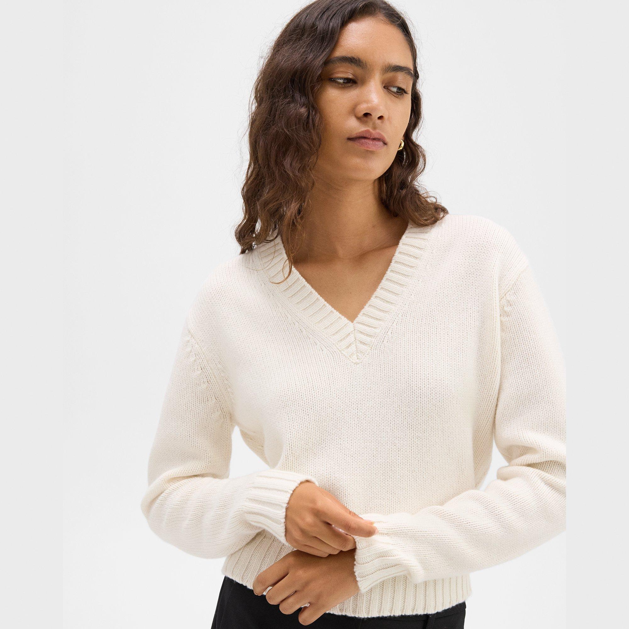 Wool-Cashmere Blend Cable Knit V-Neck Sweater | Theory Outlet