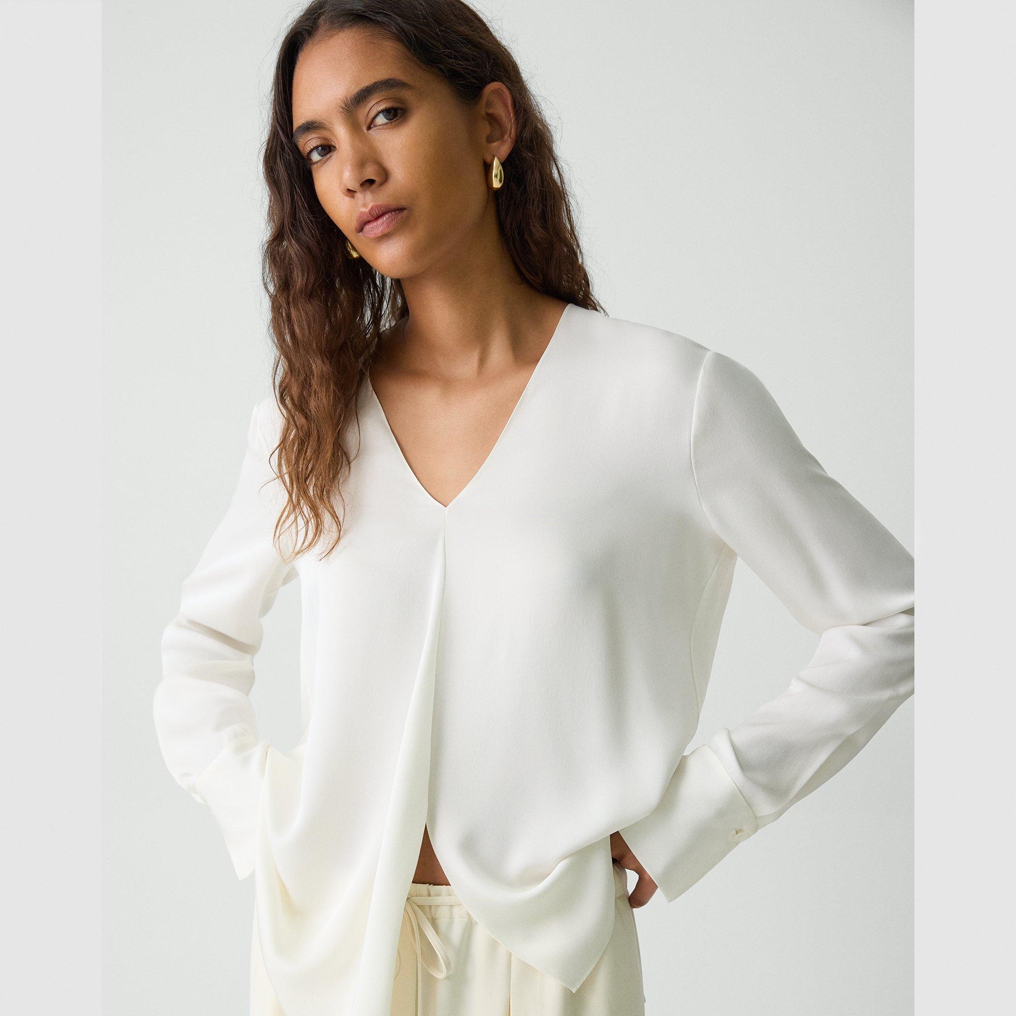 Lässige Bluse aus Seiden-Georgette mit V-Ausschnitt