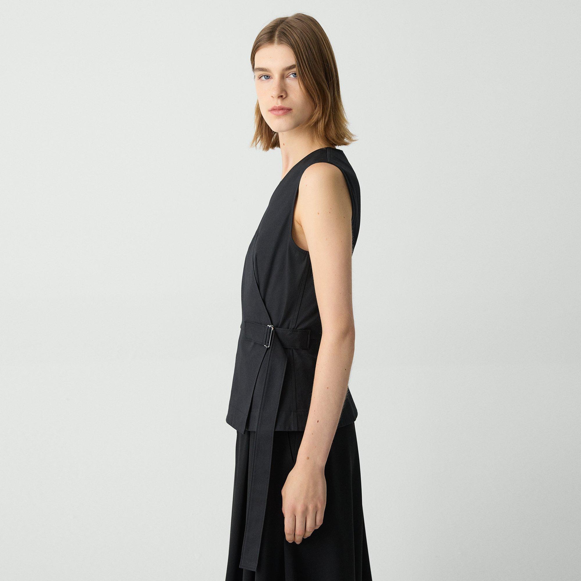 Sleeveless Wrap Top in Cotton Chino