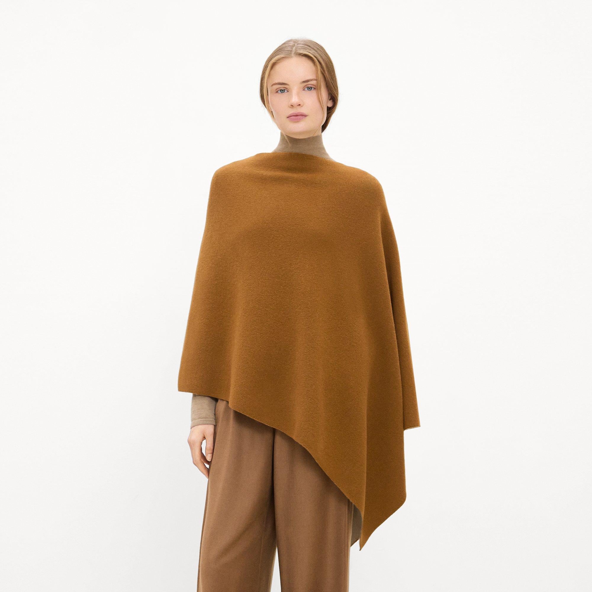 Reversible Draped Poncho in Felted Wool-Cashmere&nbsp;