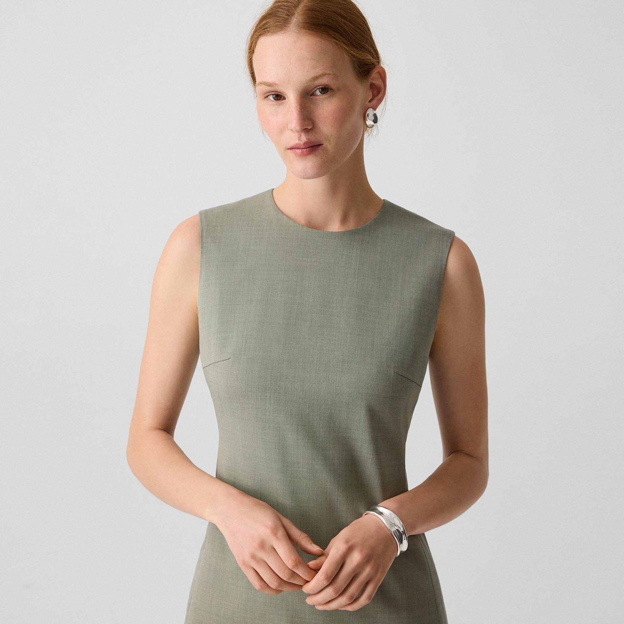 Sleeveless Fitted Dress in Wool Gabardine
