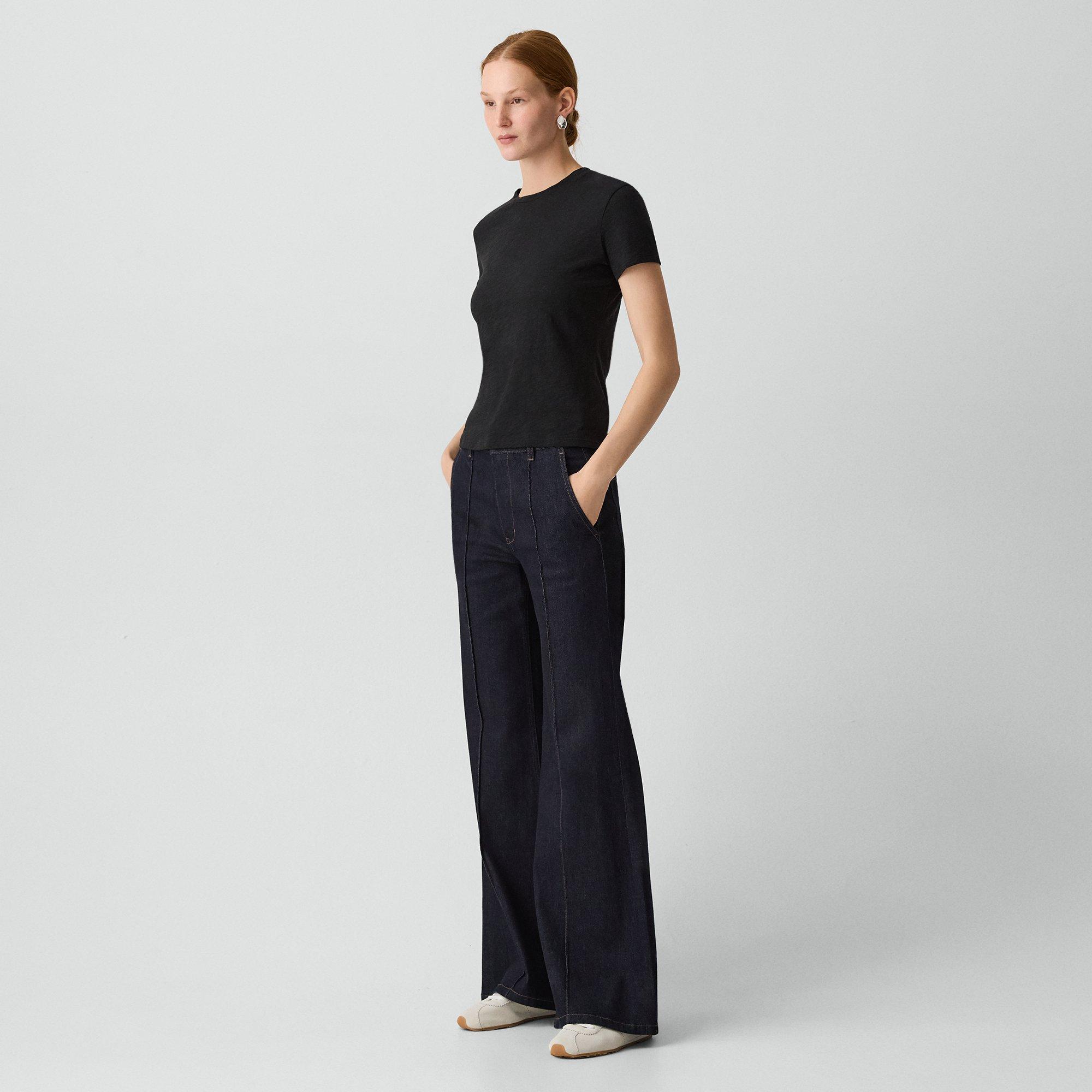 Flie&szlig;ende, weit ausgestellte Jeans aus Essential Denim