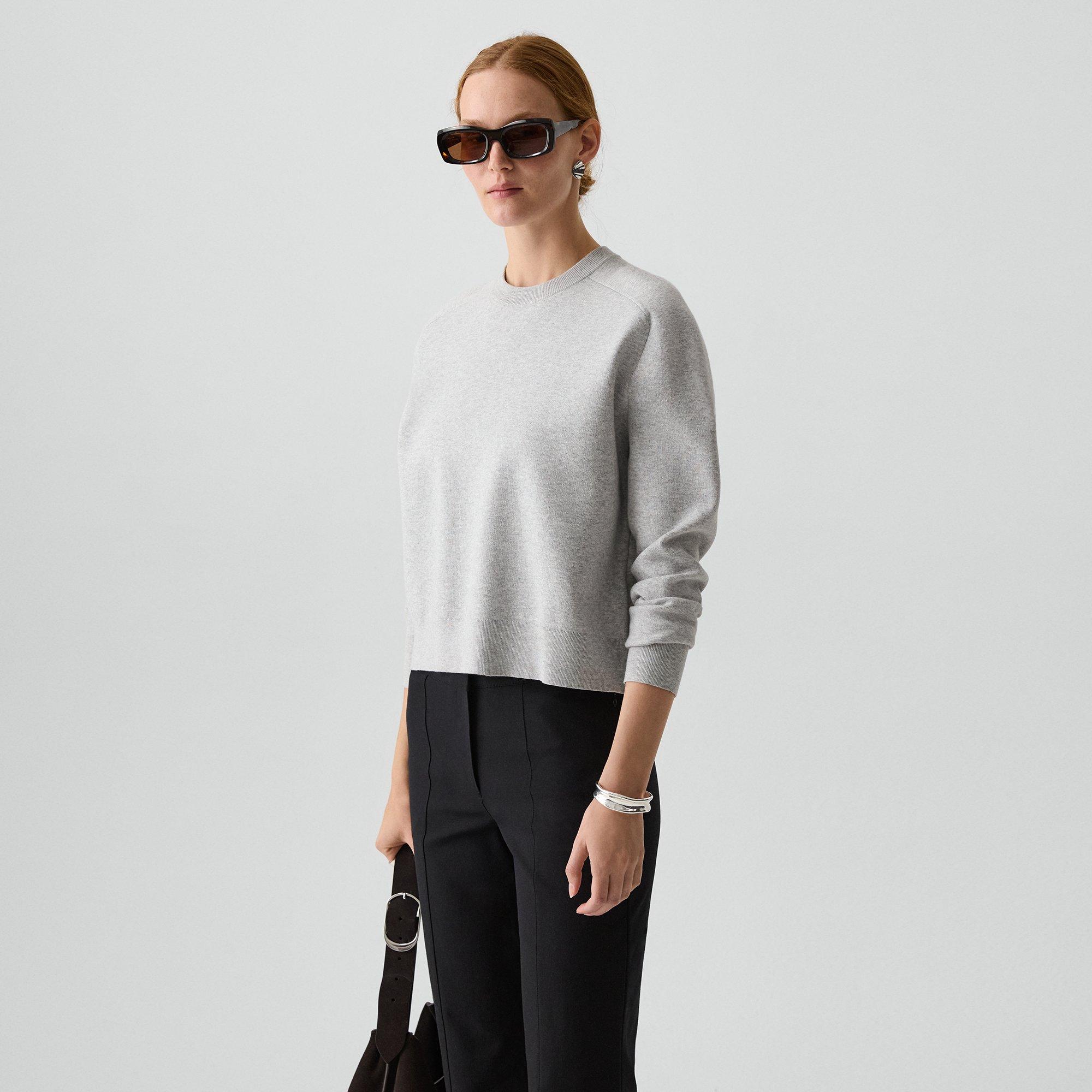 Cropped Crewneck Sweater in Light Bilen
