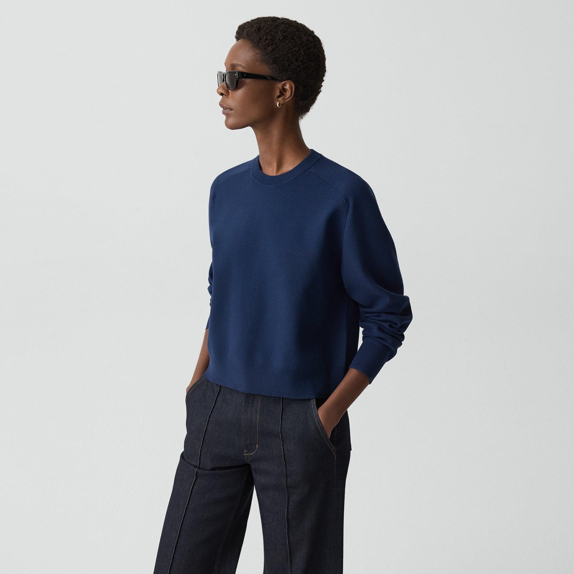 Cropped Crewneck Sweater in Light Bilen