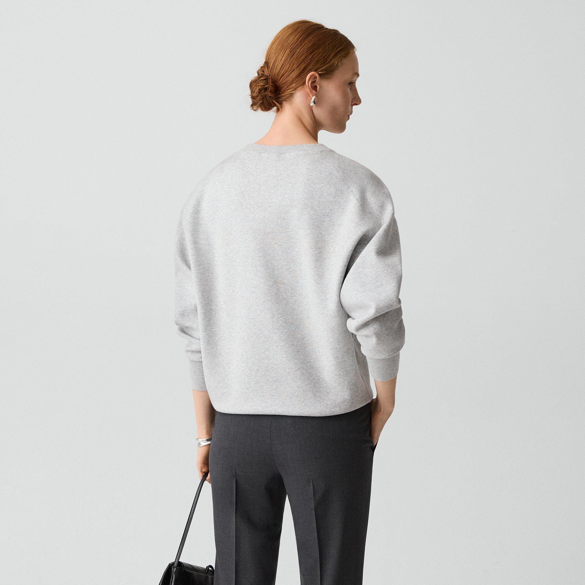 V-Neck Sweatshirt in Light Bilen