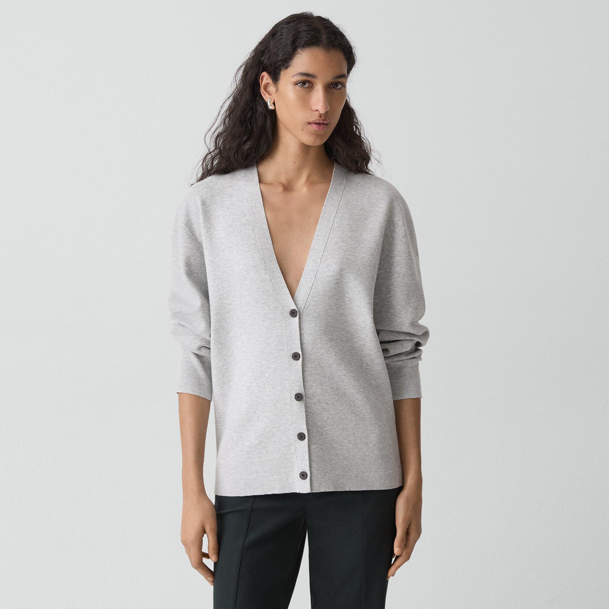 V-Neck Cardigan in Light Bilen