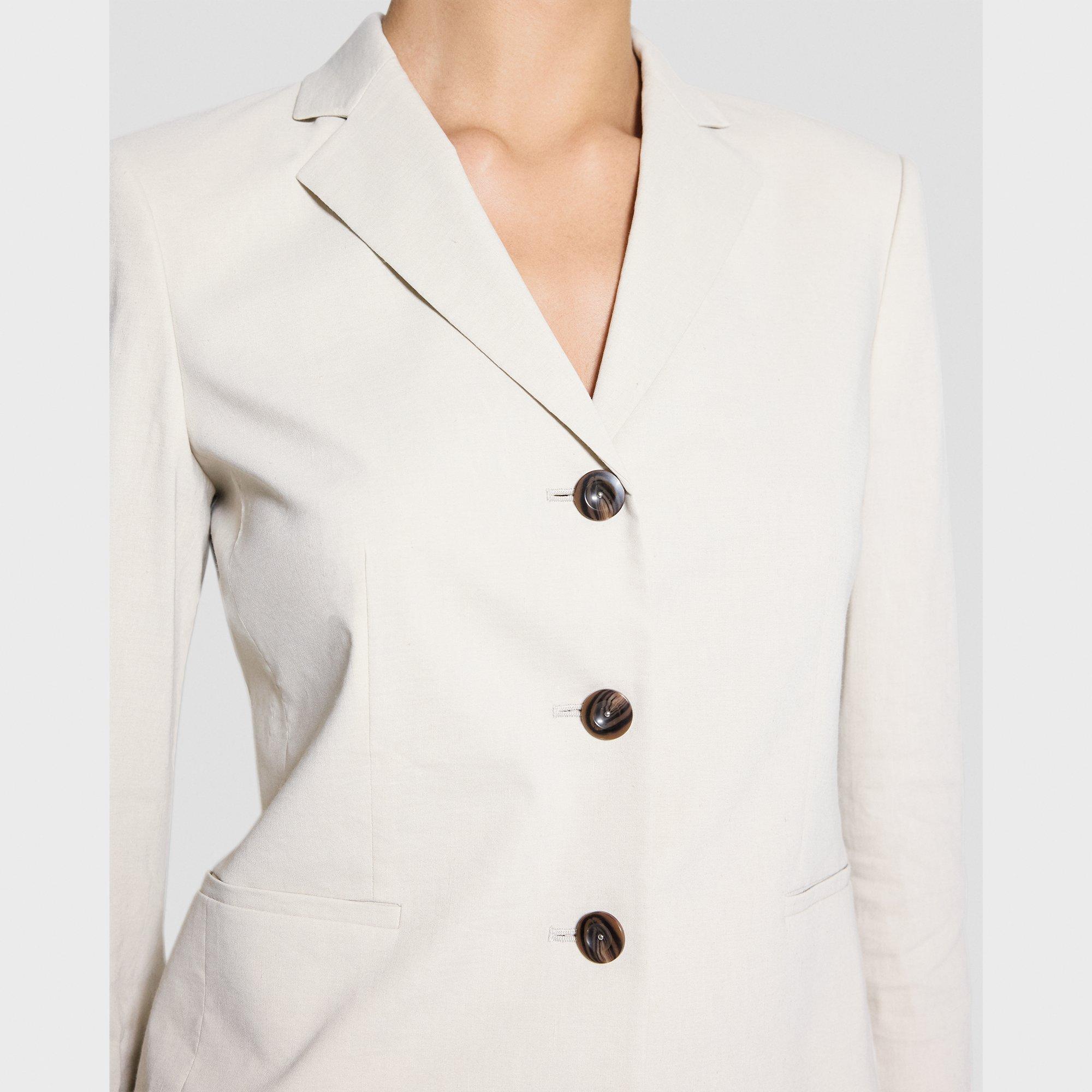 Shrunken Three-Button Blazer in Good Linen