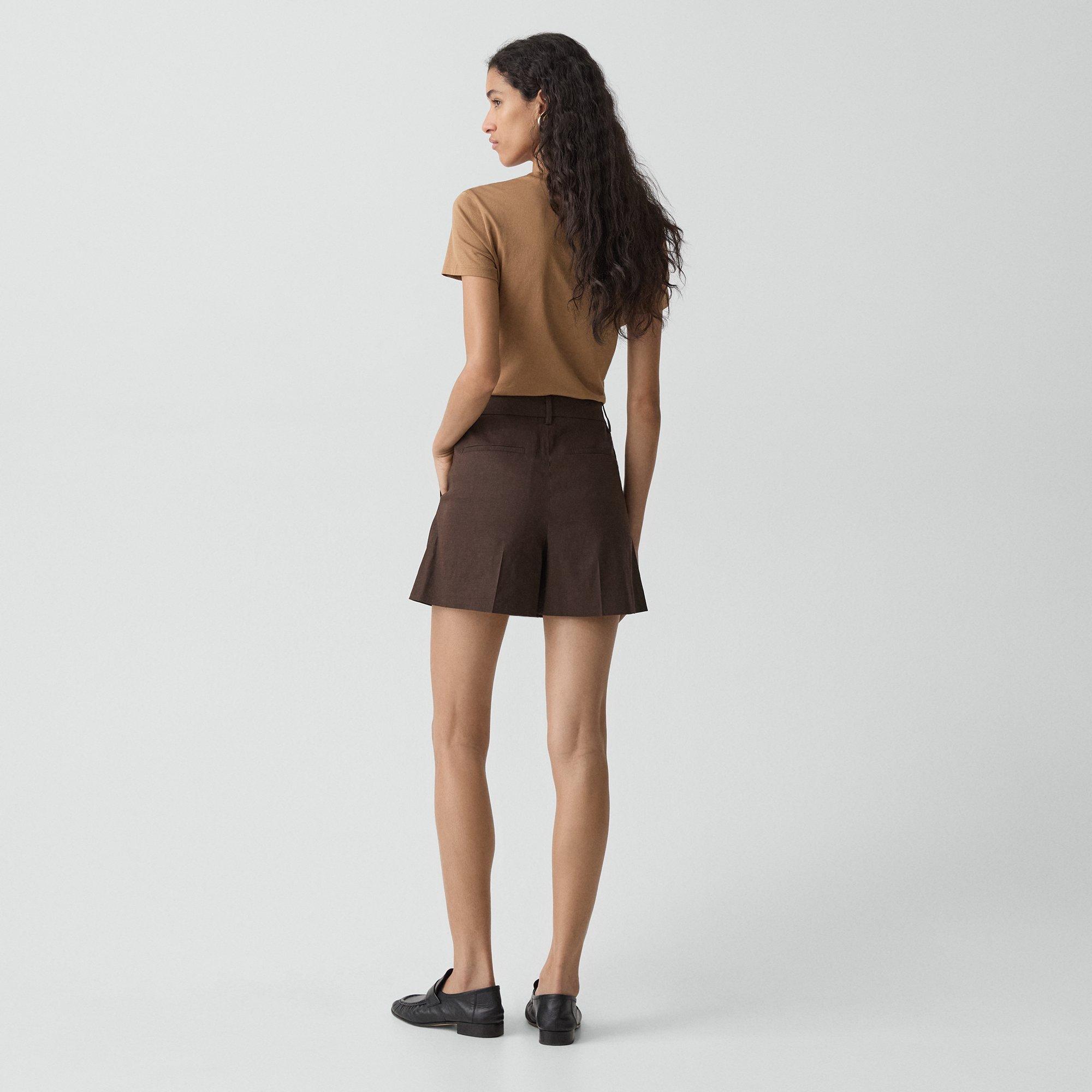 Fluid Pleat Short in Good Linen