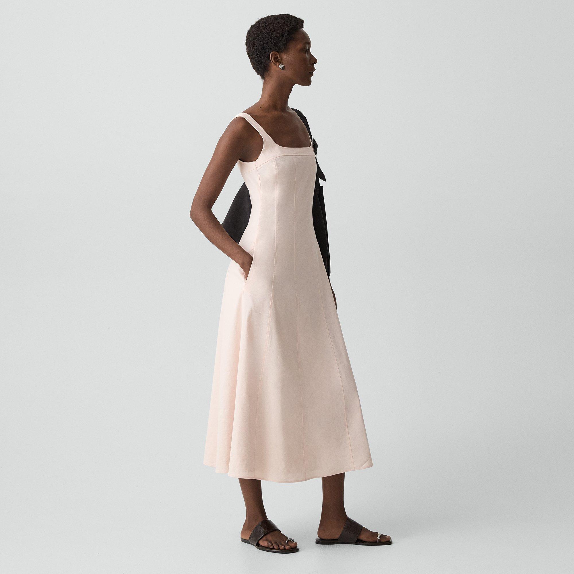 Seamed Square Neck Dress in Good Linen