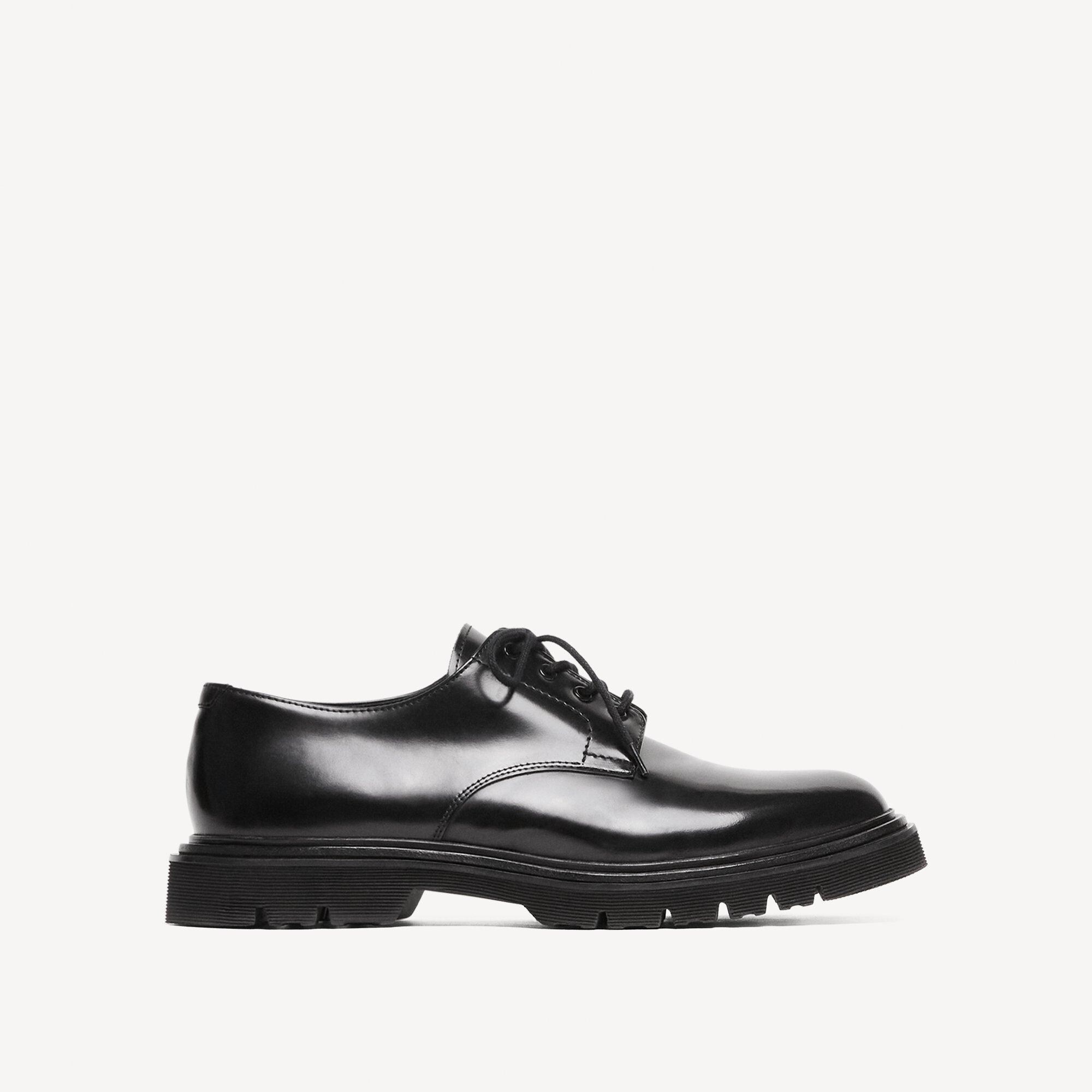 Derby Shoe in Leather