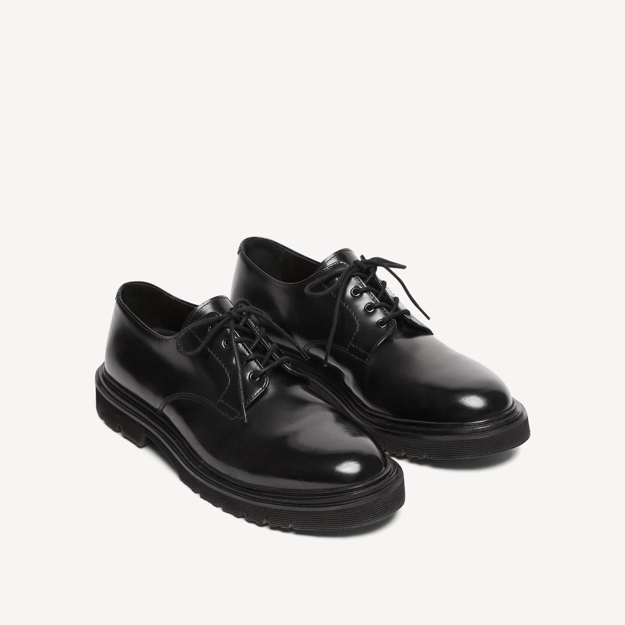 Derby Shoe in Leather