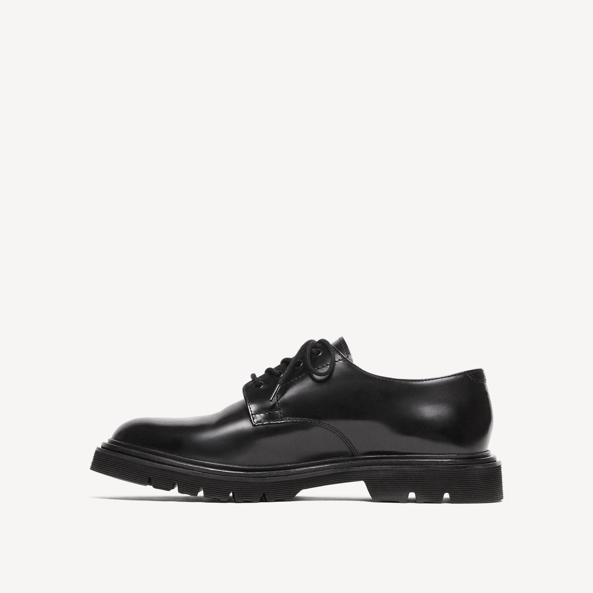 Derby Shoe in Leather