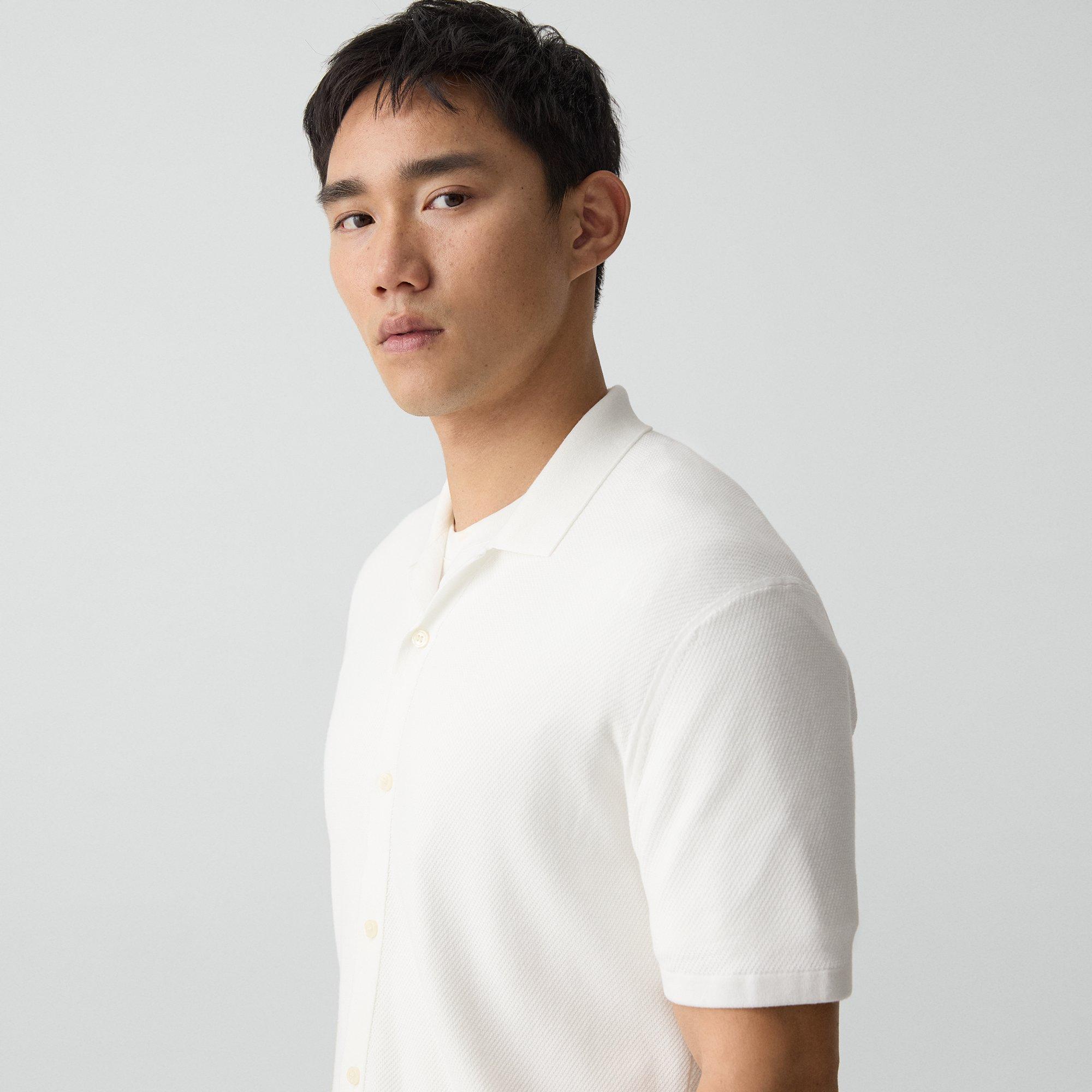 Short-Sleeve Button-Up Shirt in Light Bilen