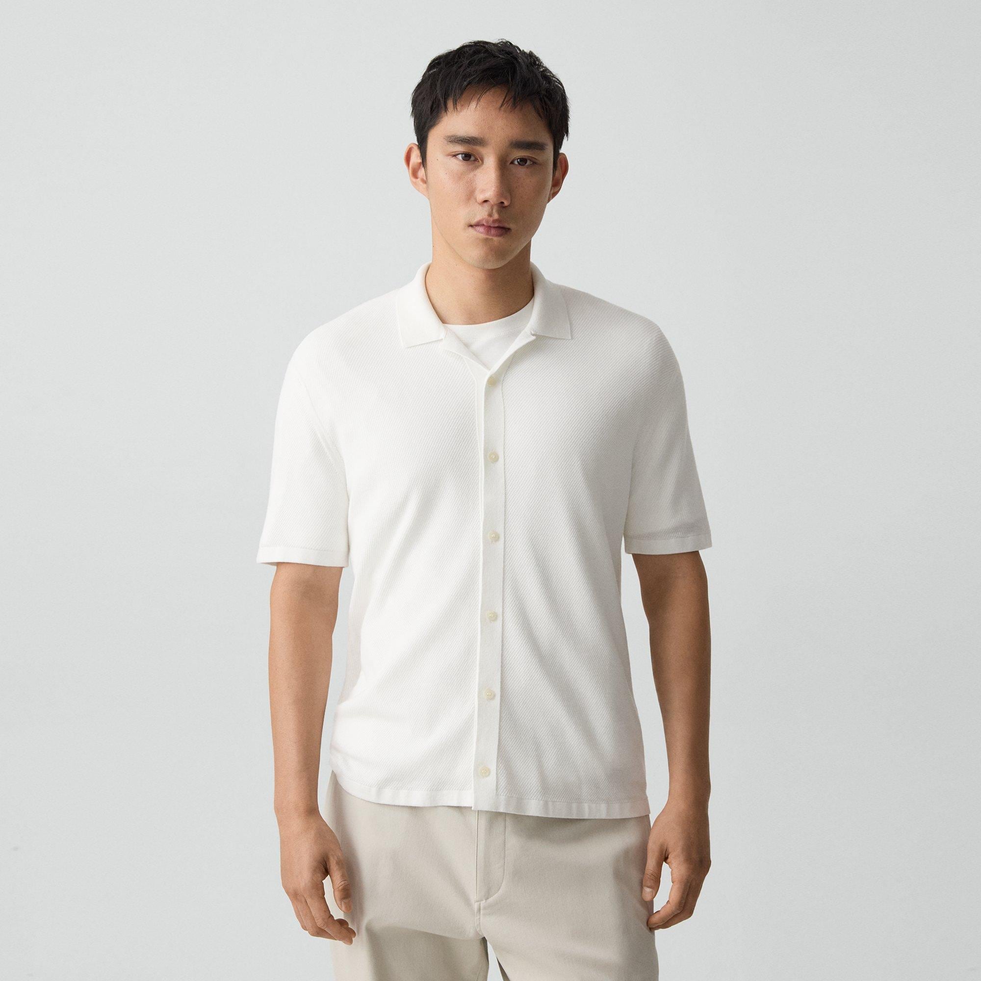 Short-Sleeve Button-Up Shirt in Light Bilen