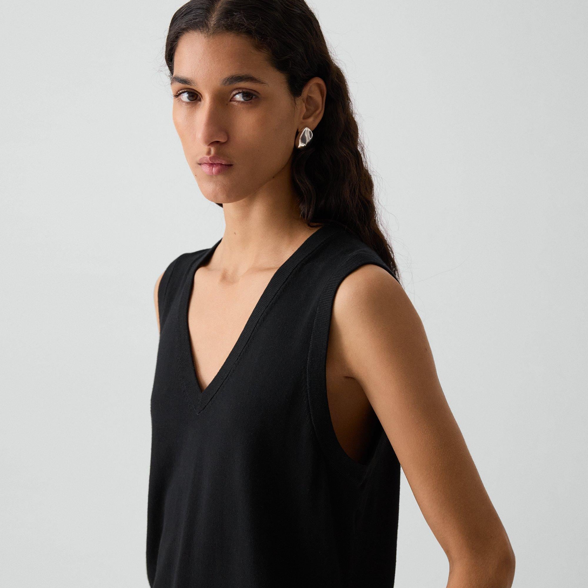 V-Neck Tank Top in Regal Wool