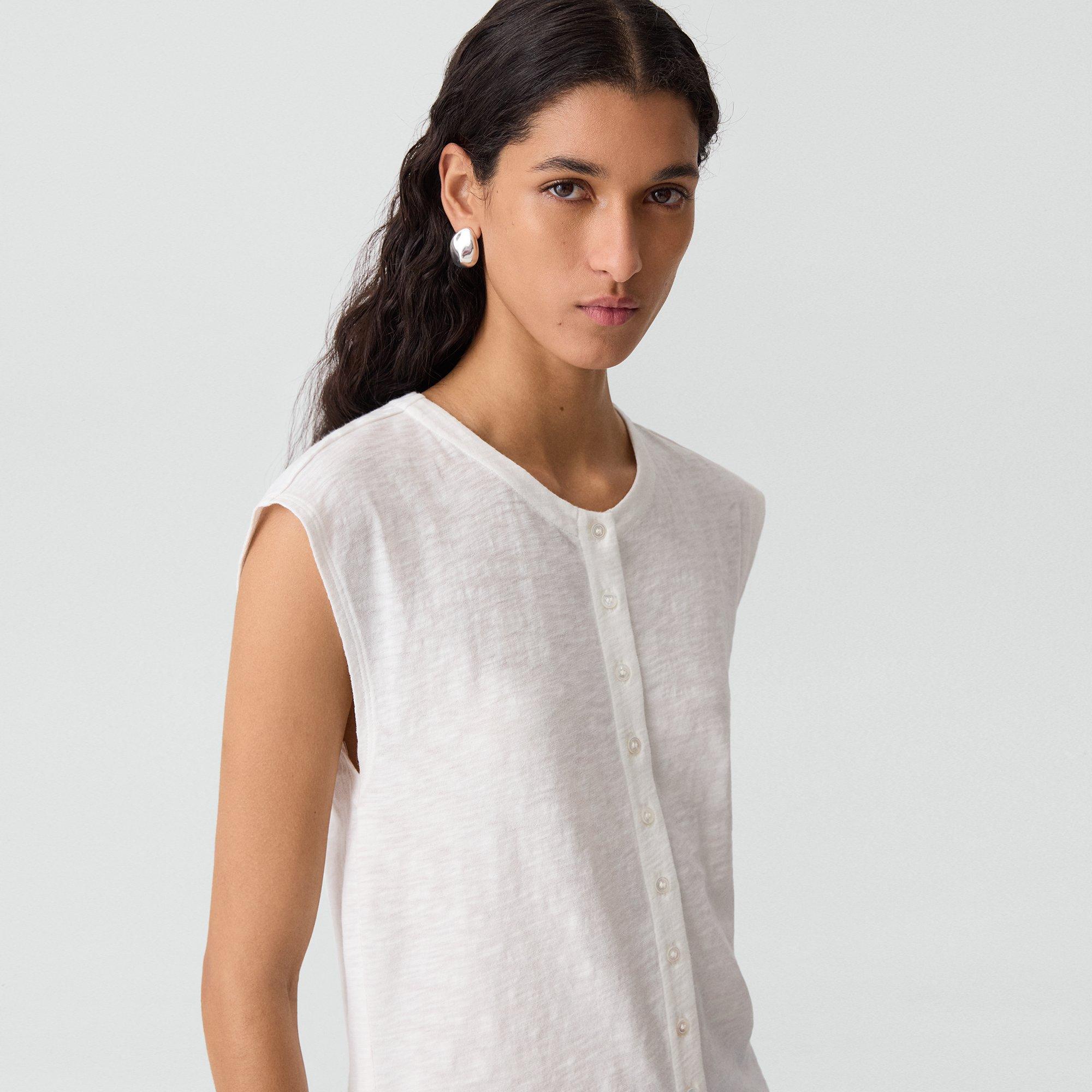 Crewneck Button-Up Top in Organic Slub Cotton