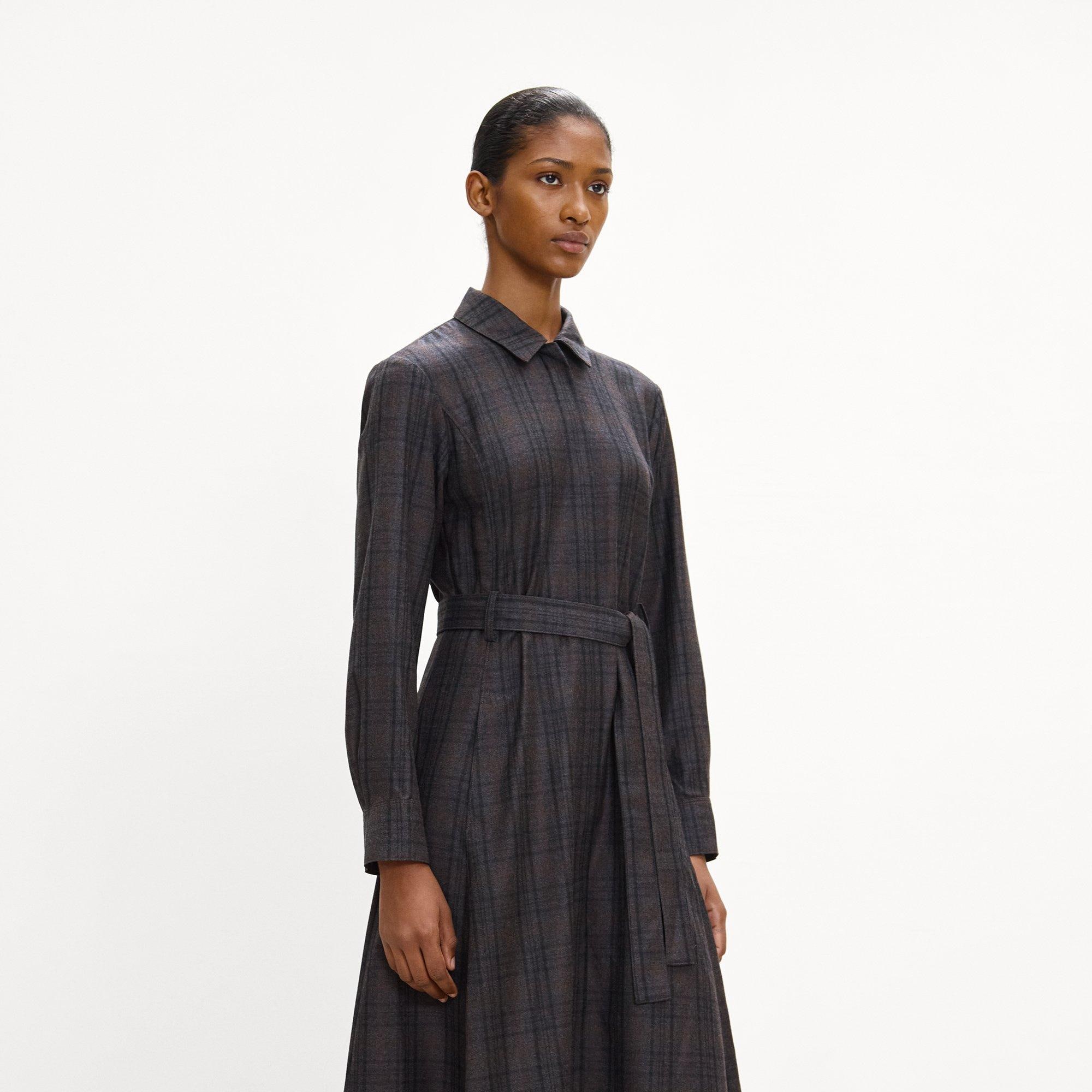 Belted Long-Sleeve Shirt Dress in Sleek Flannel