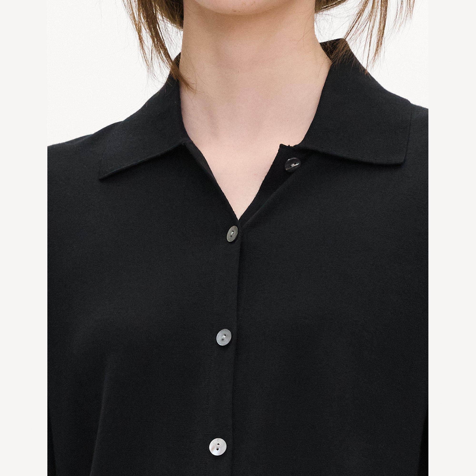 Short-Sleeve Knit Shirt in Regal Wool