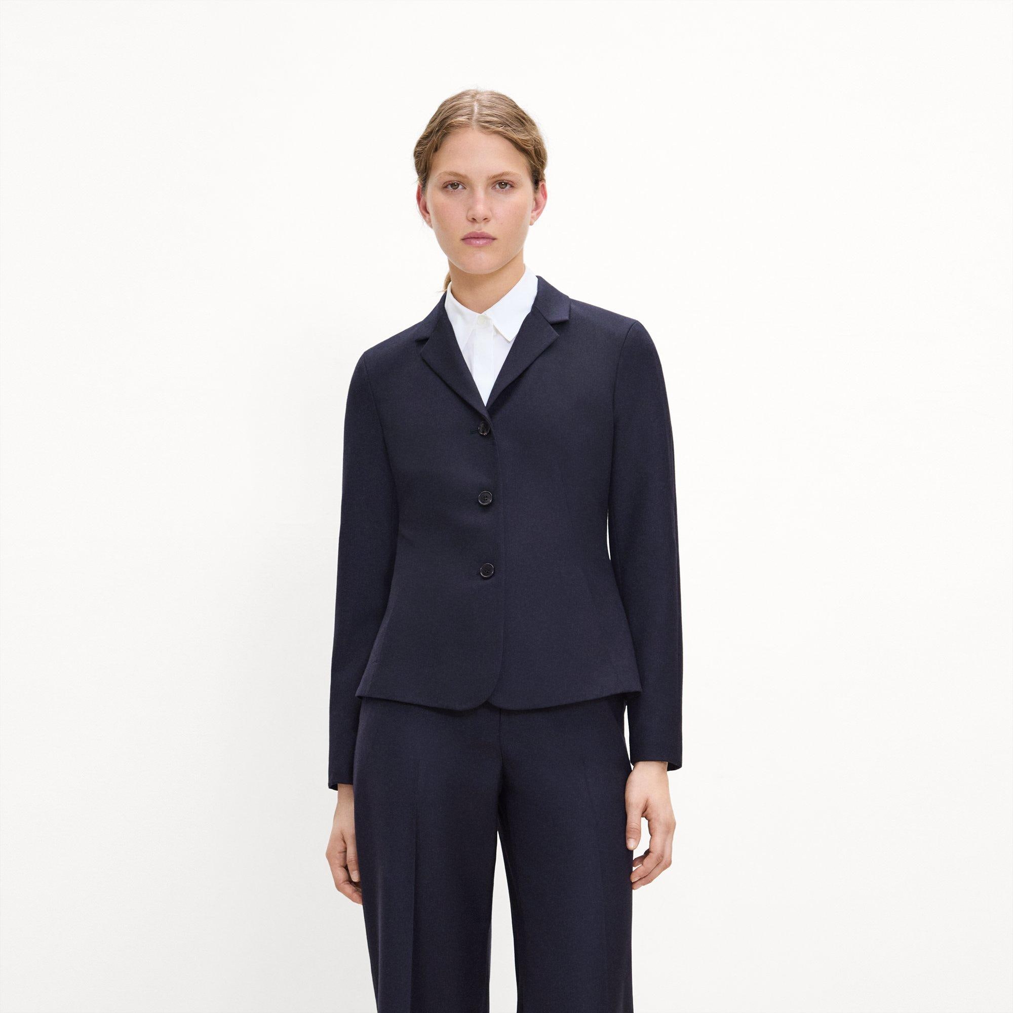 Fitted Three-Button Blazer in Sleek Flannel