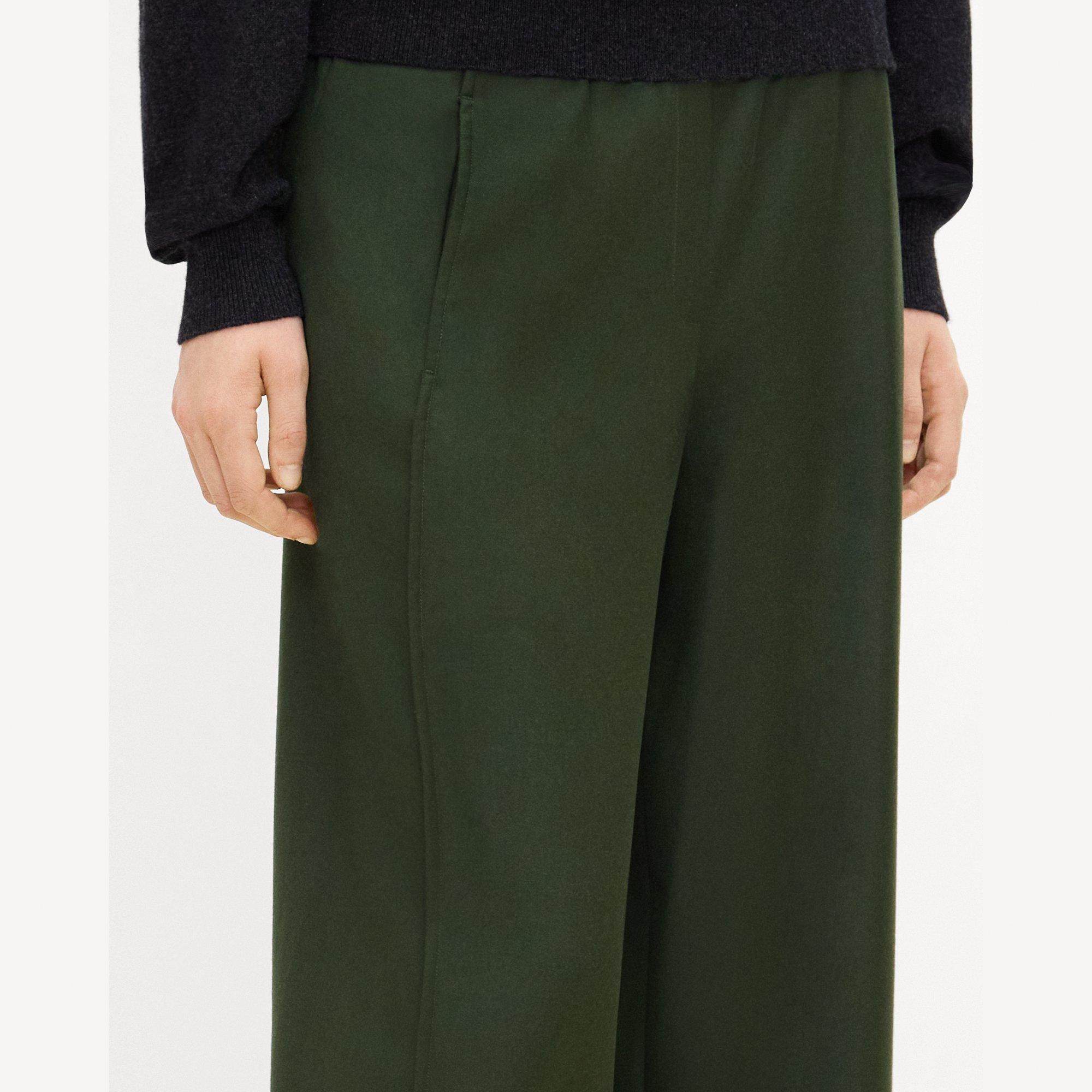 Relaxed Pull-On Pant in Sleek Flannel
