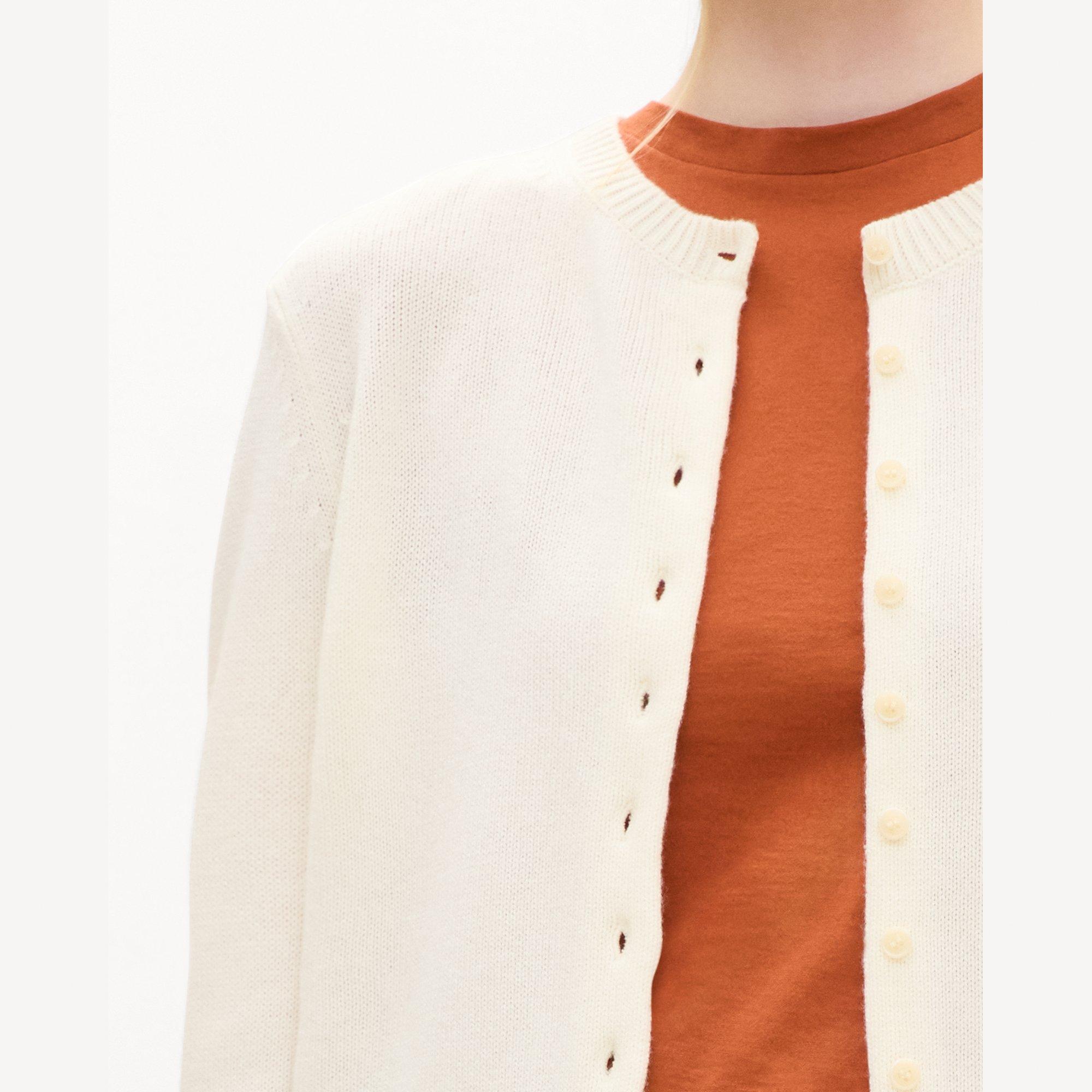 Crewneck Button-Up Cardigan in Cashmere