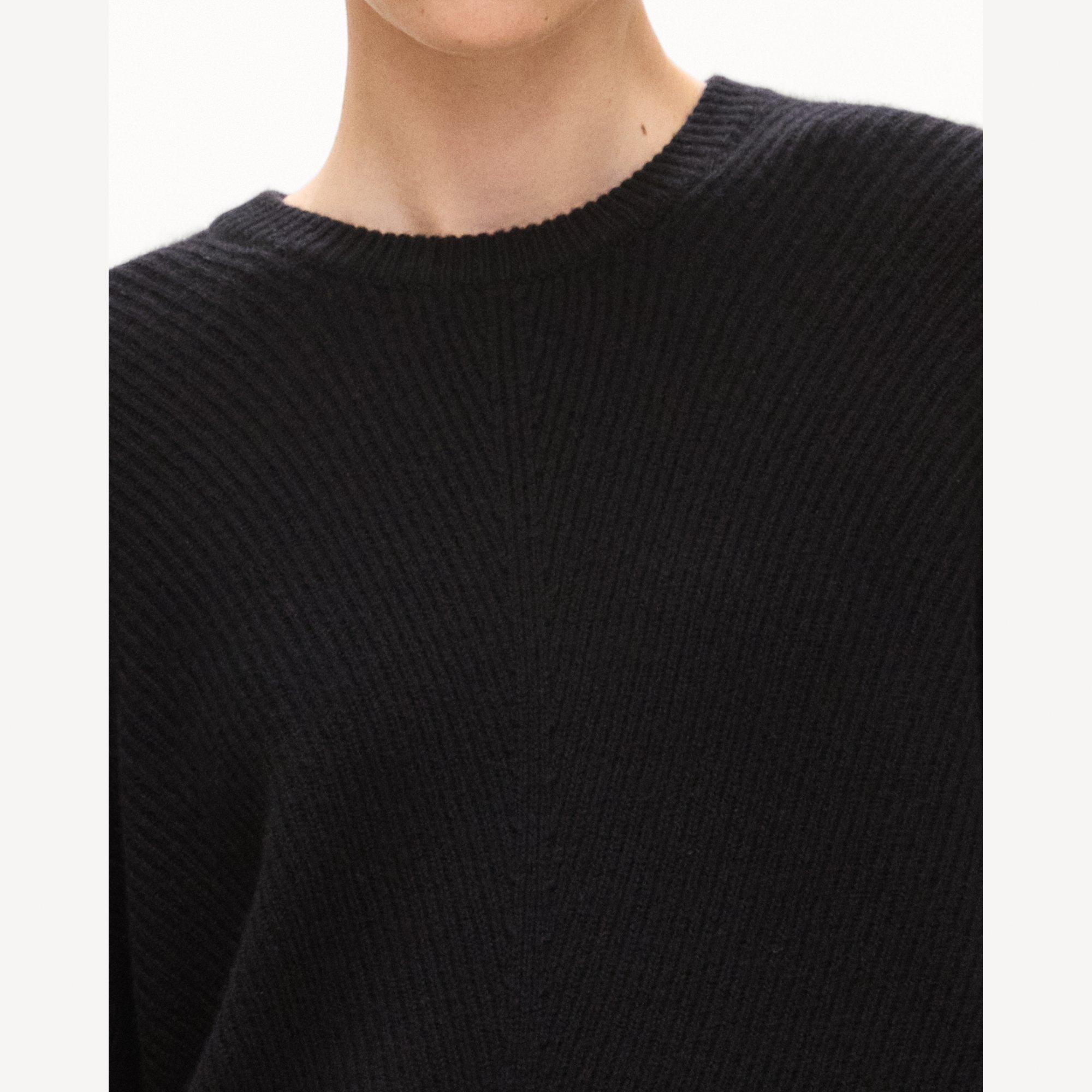 Textured Crewneck Sweater in Cashmere