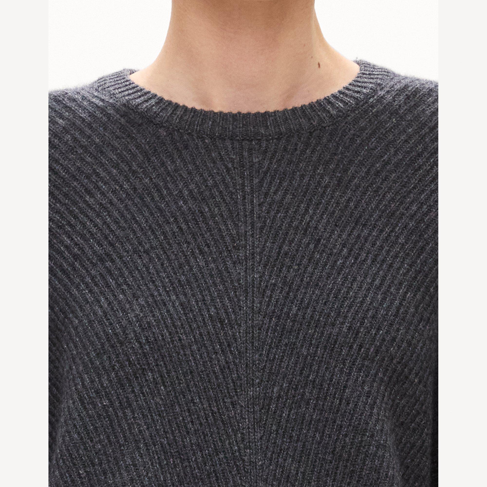 Textured Crewneck Sweater in Cashmere