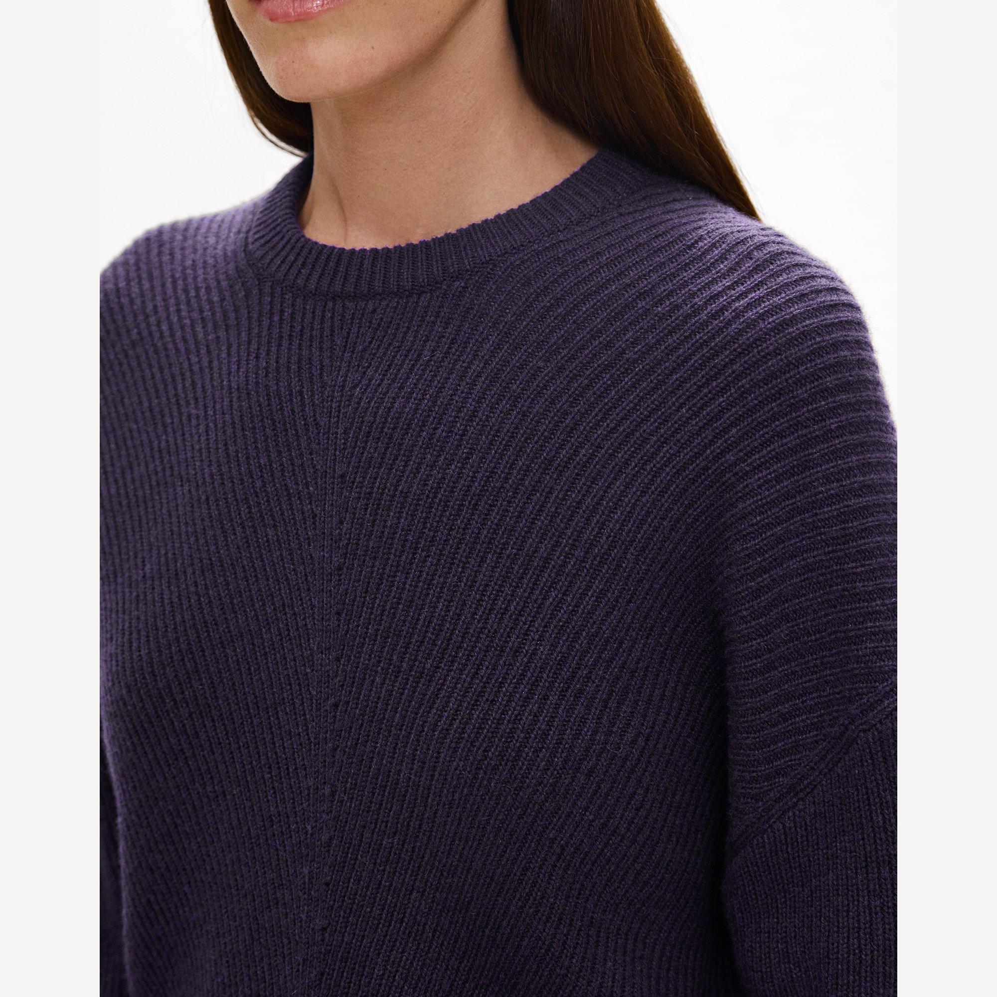 Textured Crewneck Sweater in Cashmere