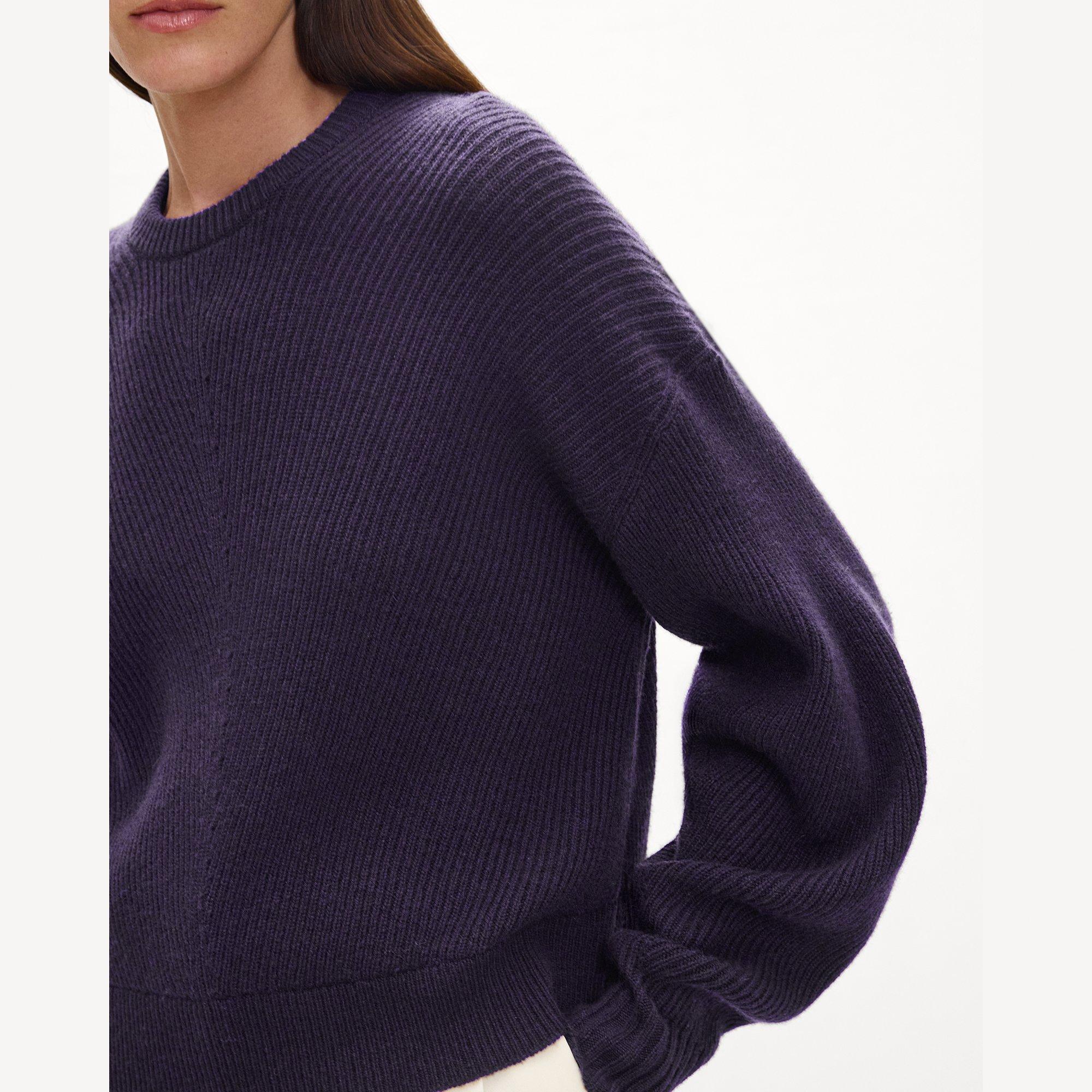 Textured Crewneck Sweater in Cashmere