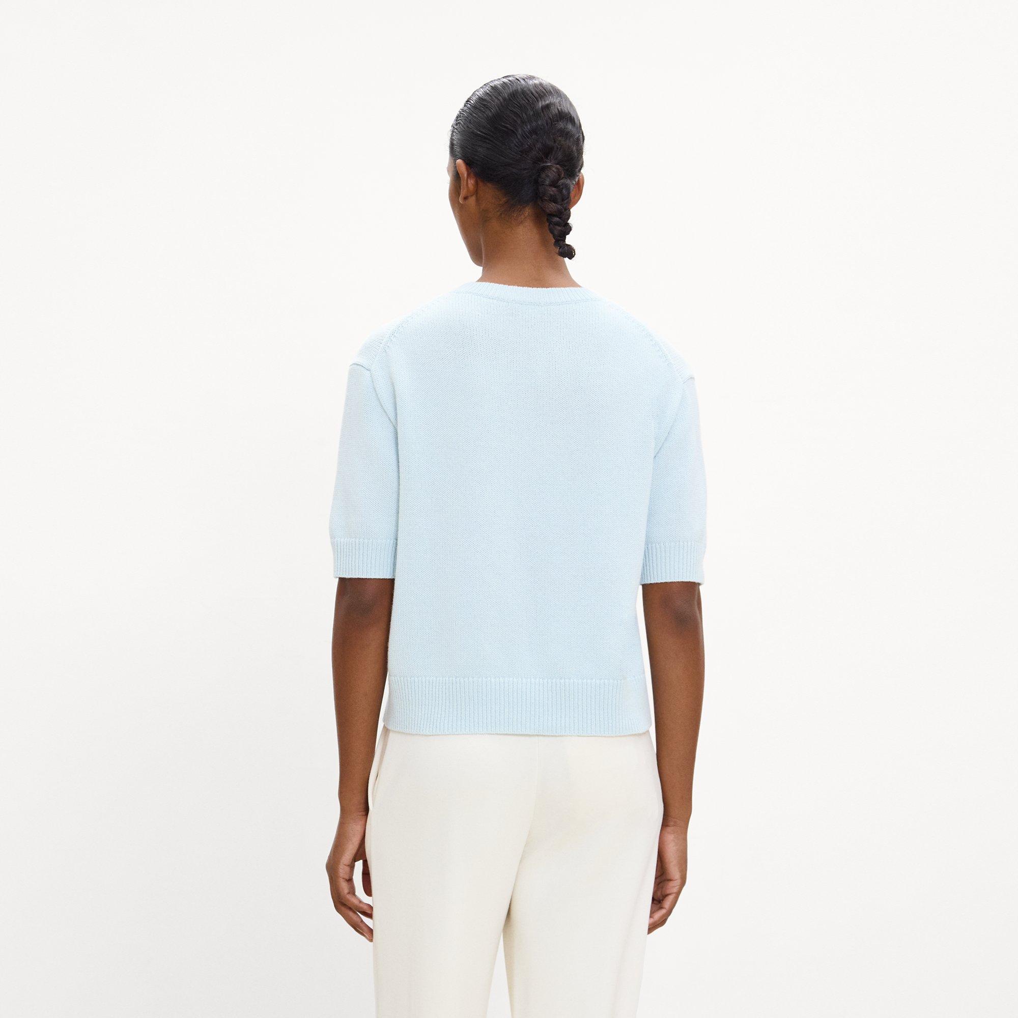 Cropped V-Neck Tee in Cashmere
