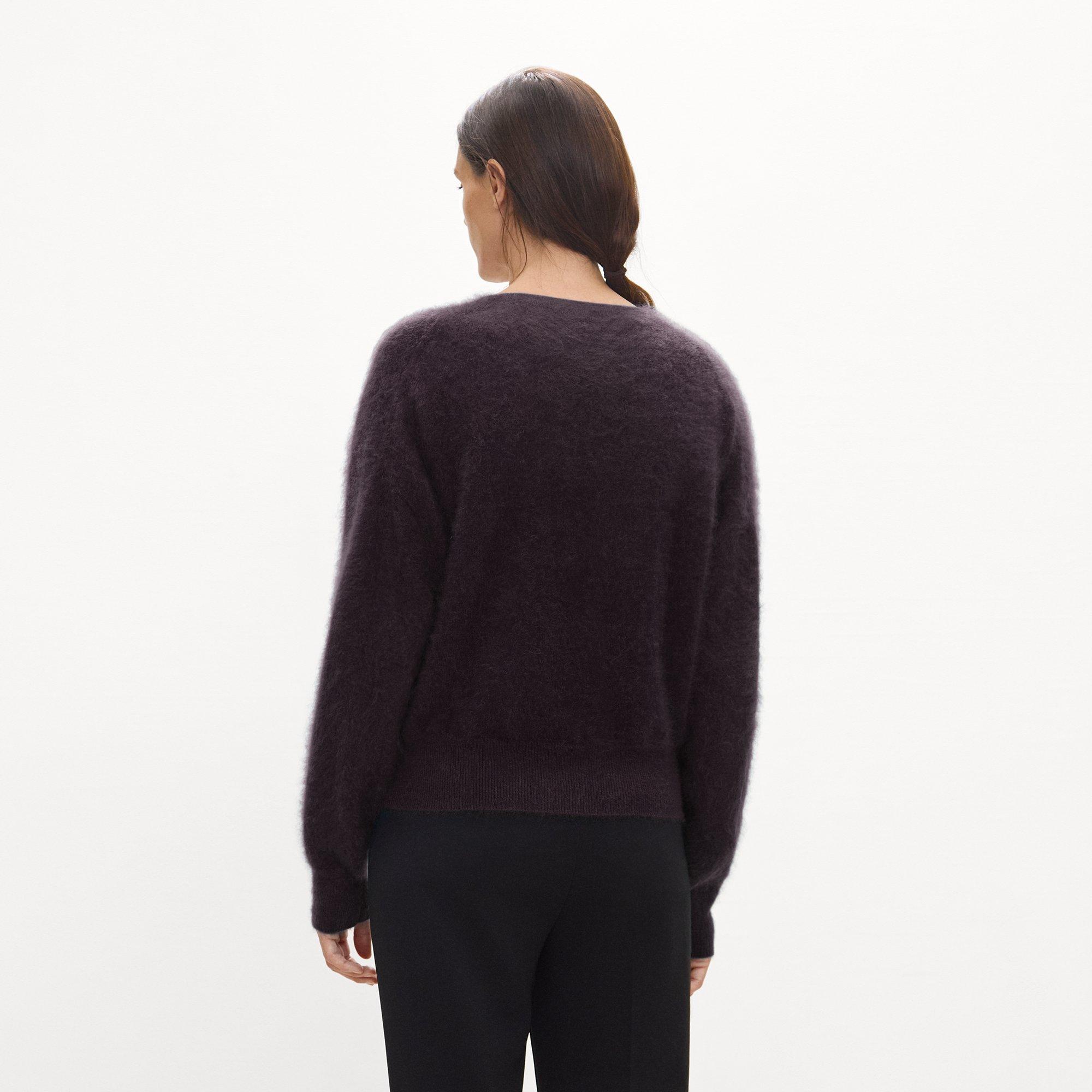 Relaxed V-Neck Sweater in Cashmere