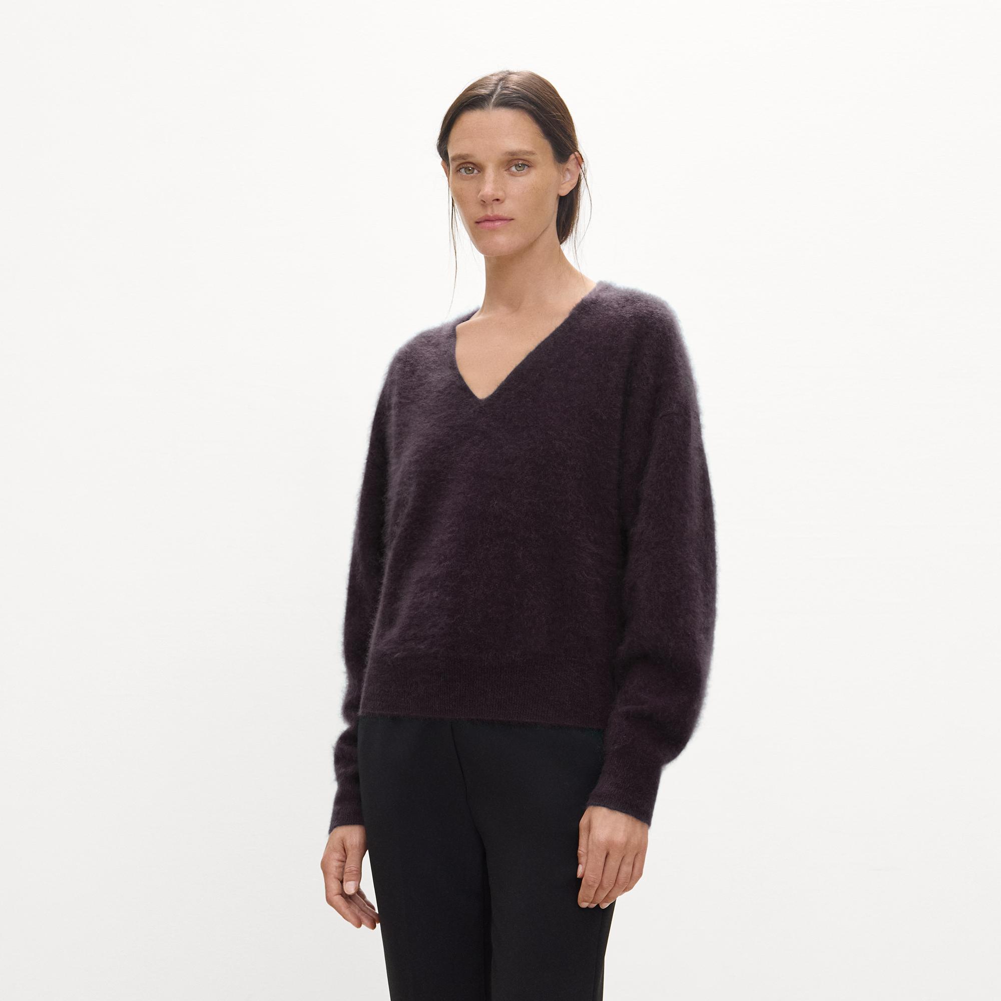 Relaxed V-Neck Sweater in Cashmere