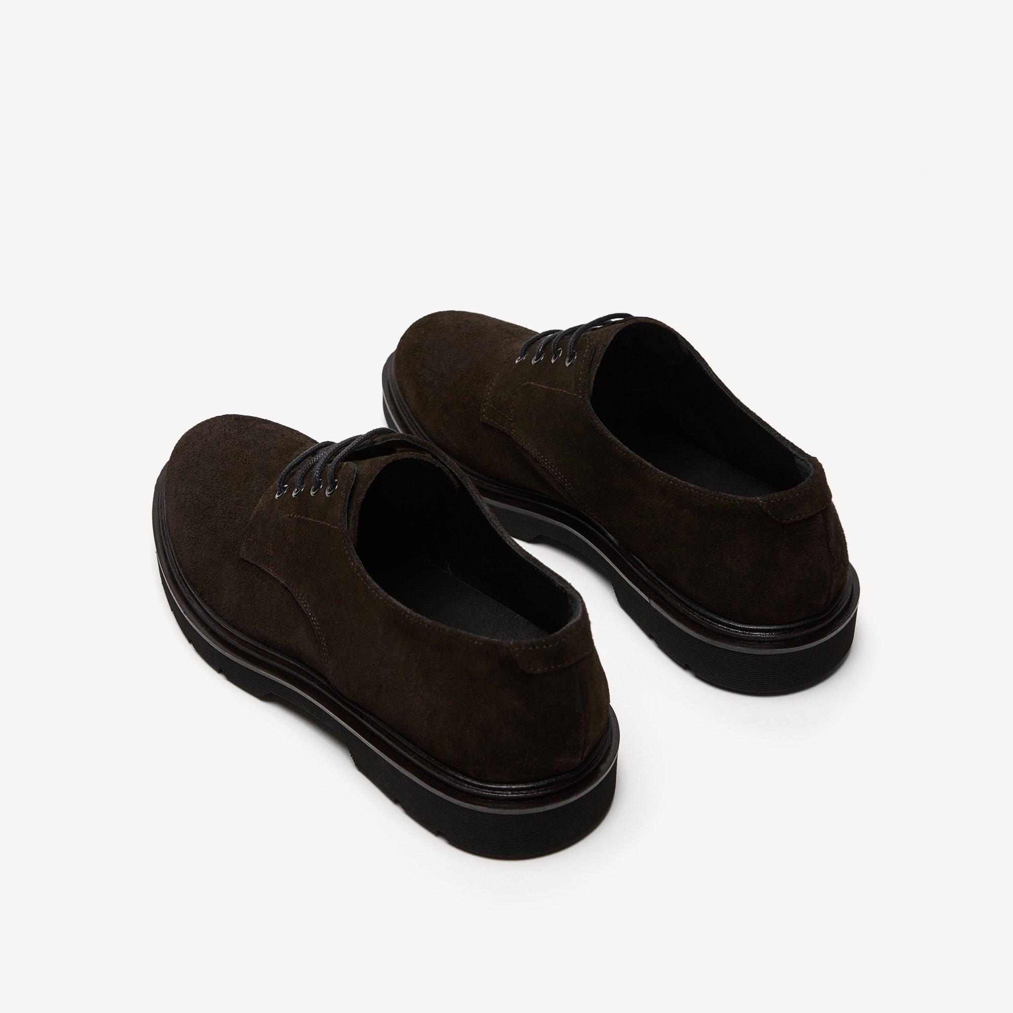 Derby Shoe in Suede