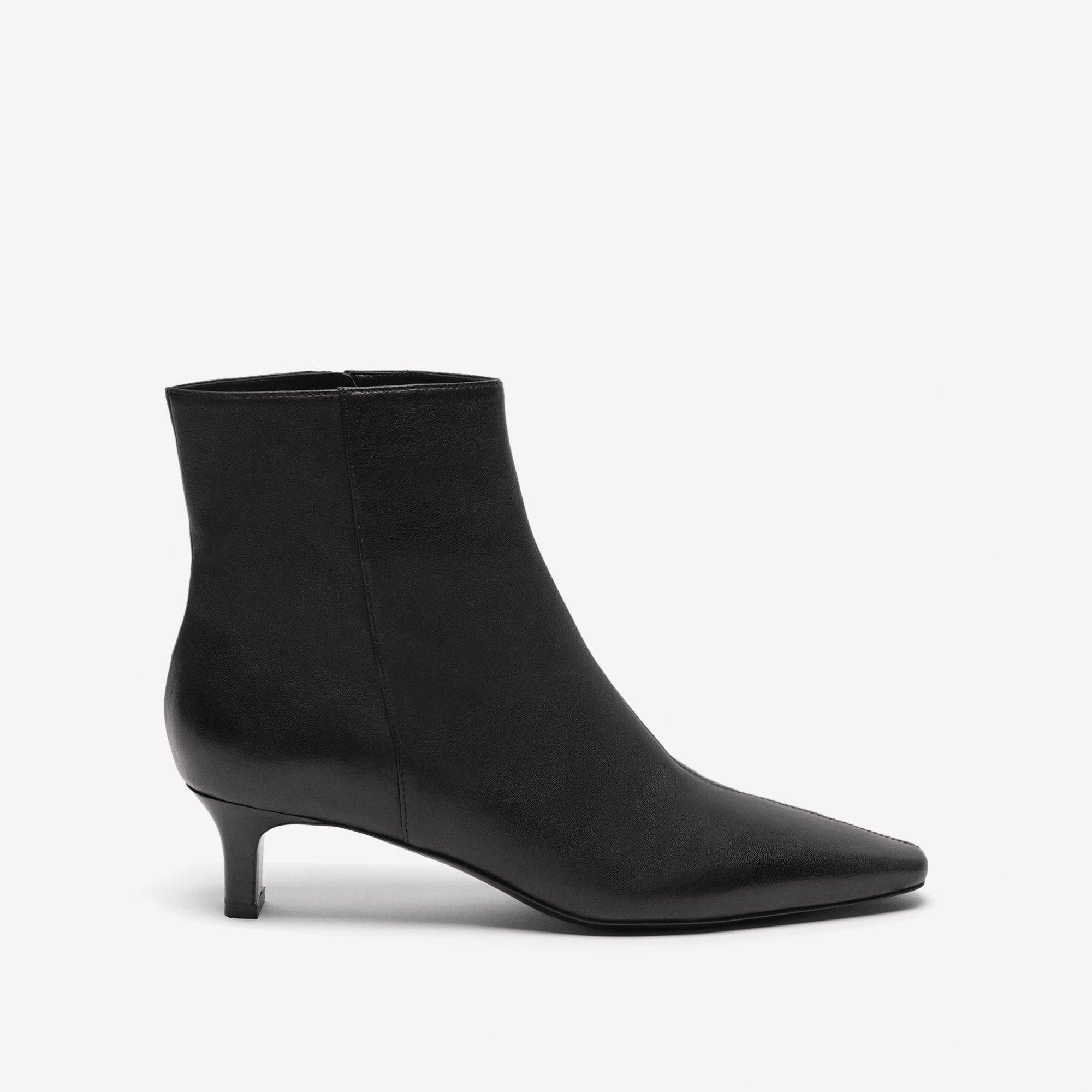 Ainsle Bootie in Smooth Leather
