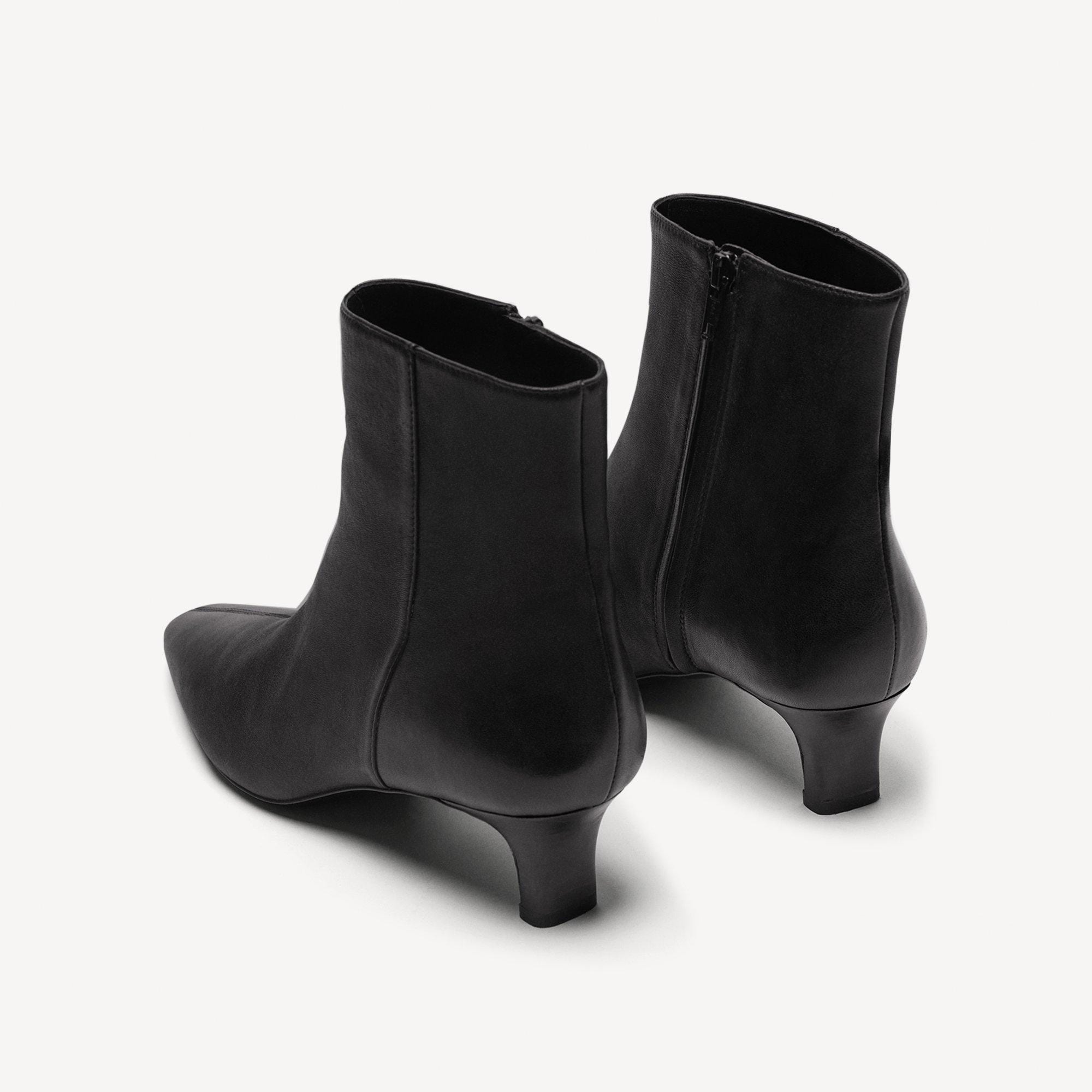 Ainsle Bootie in Smooth Leather