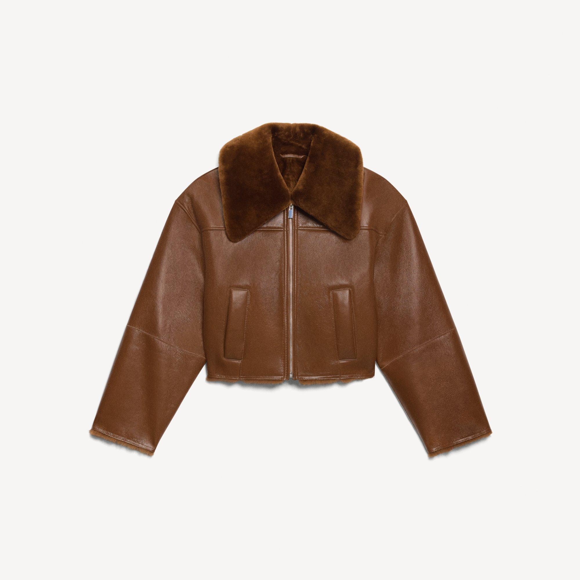 Cropped Jacket in Shearling